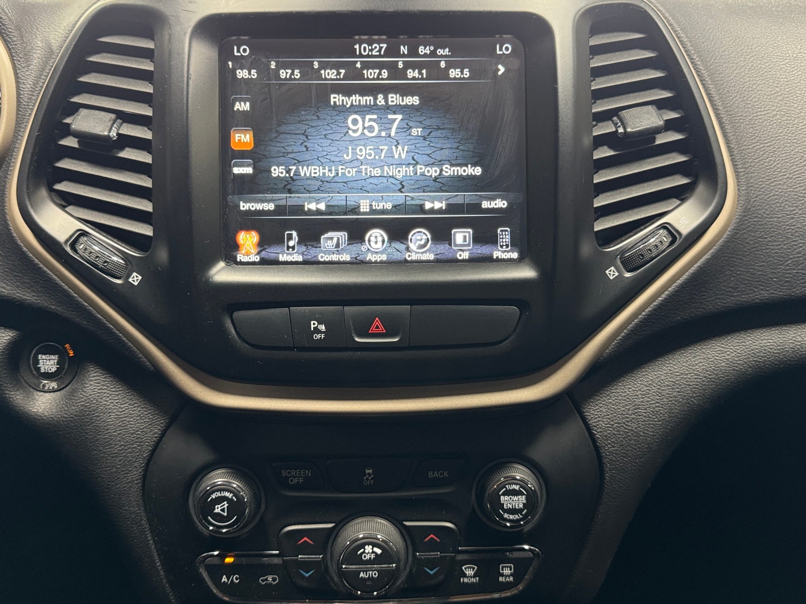 Thumbnail: 2018 Jeep Cherokee - 3