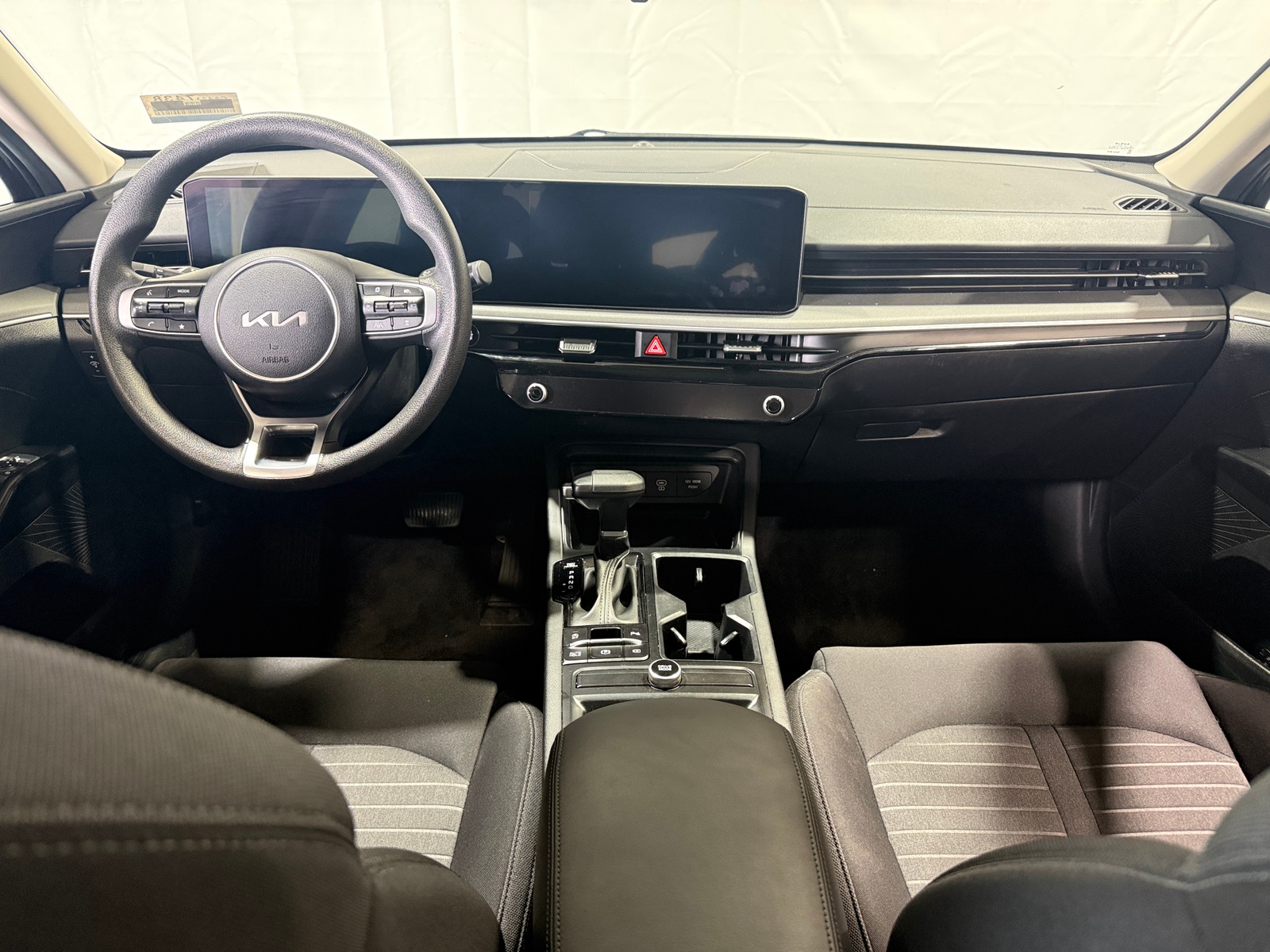 Thumbnail: 2025 Kia K5 - 3