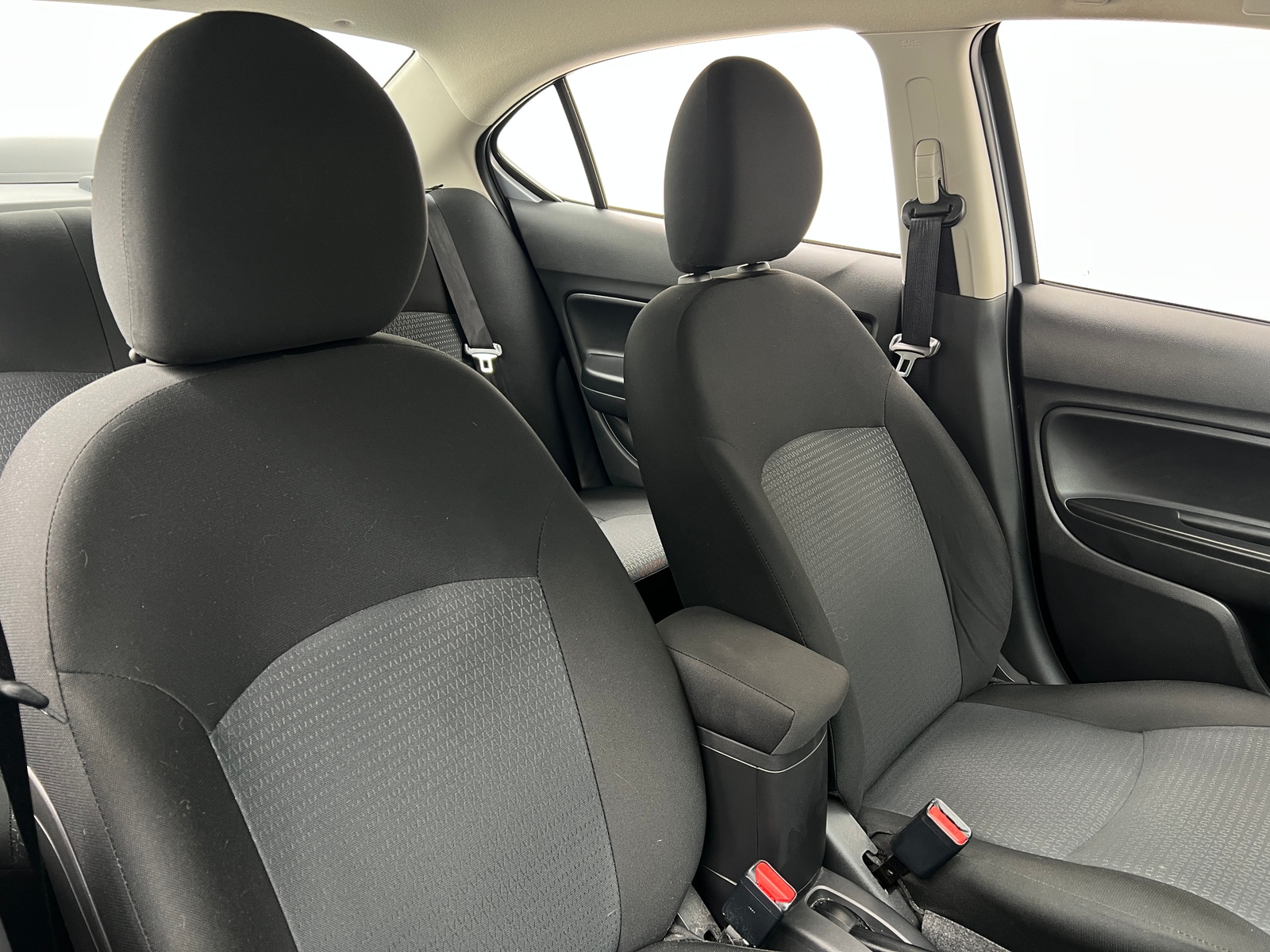 Thumbnail: 2024 Mitsubishi Mirage G4 - 2