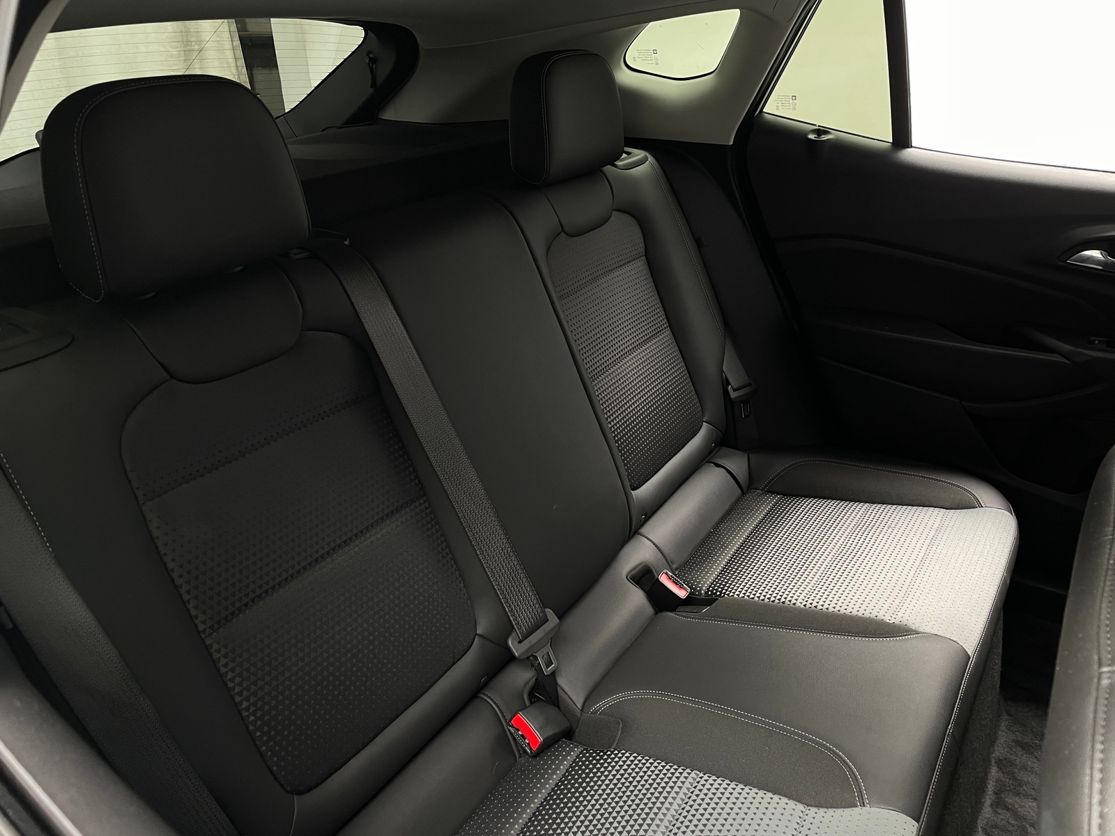 Thumbnail: 2025 Chevrolet Trax - 6