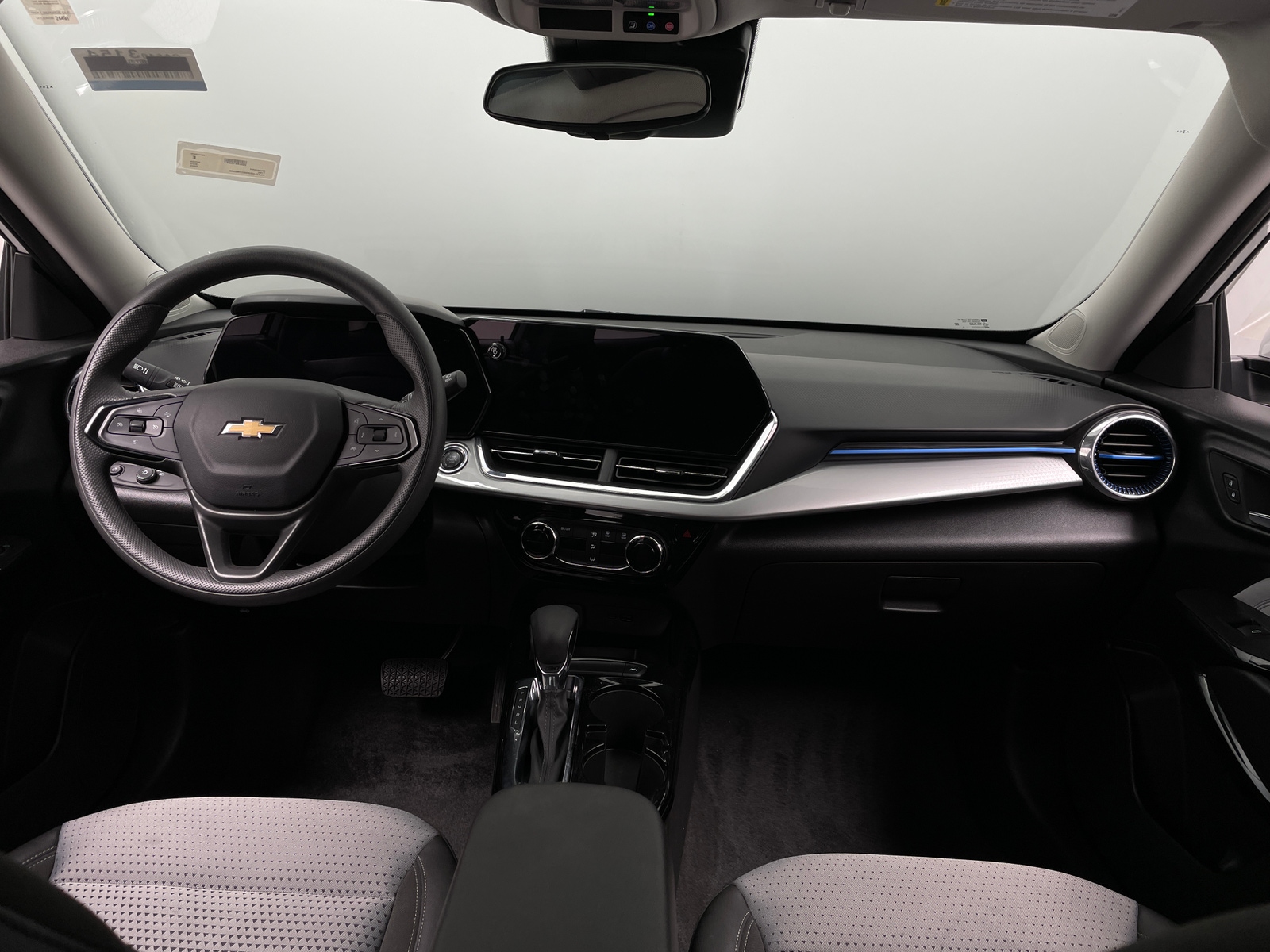 Thumbnail: 2025 Chevrolet Trax - 3