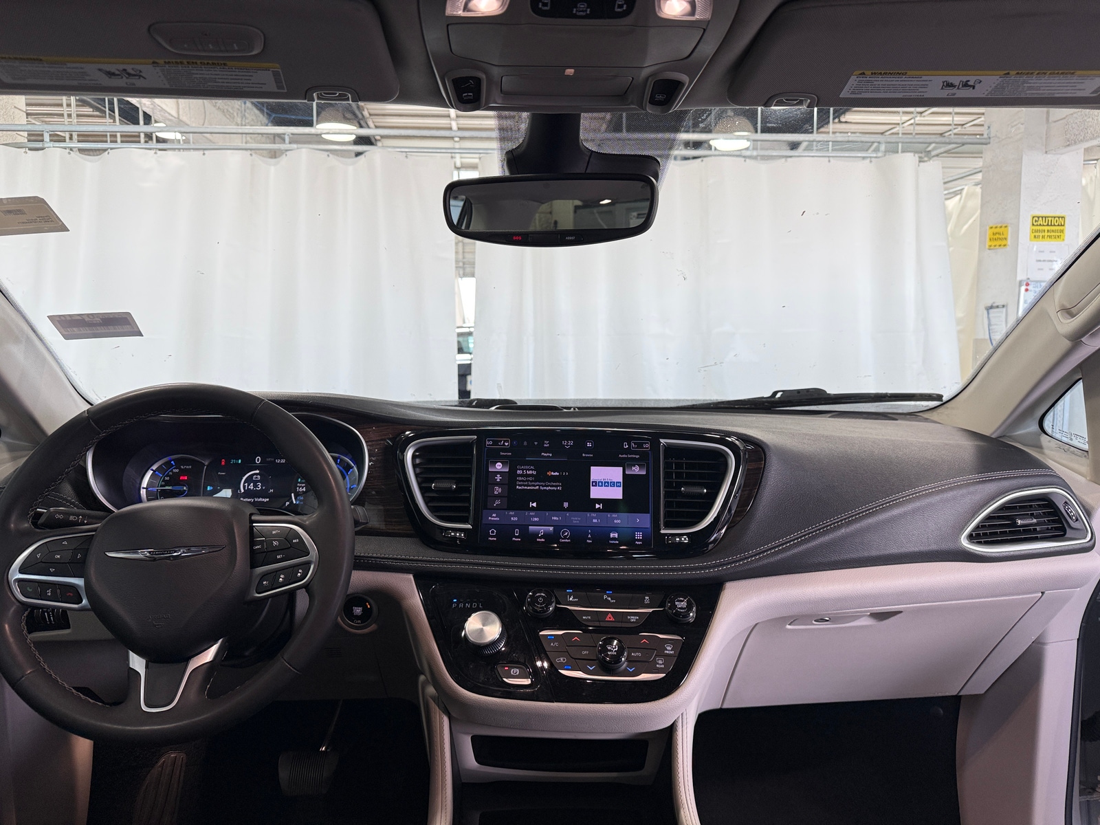 Thumbnail: 2023 Chrysler Pacifica - 2