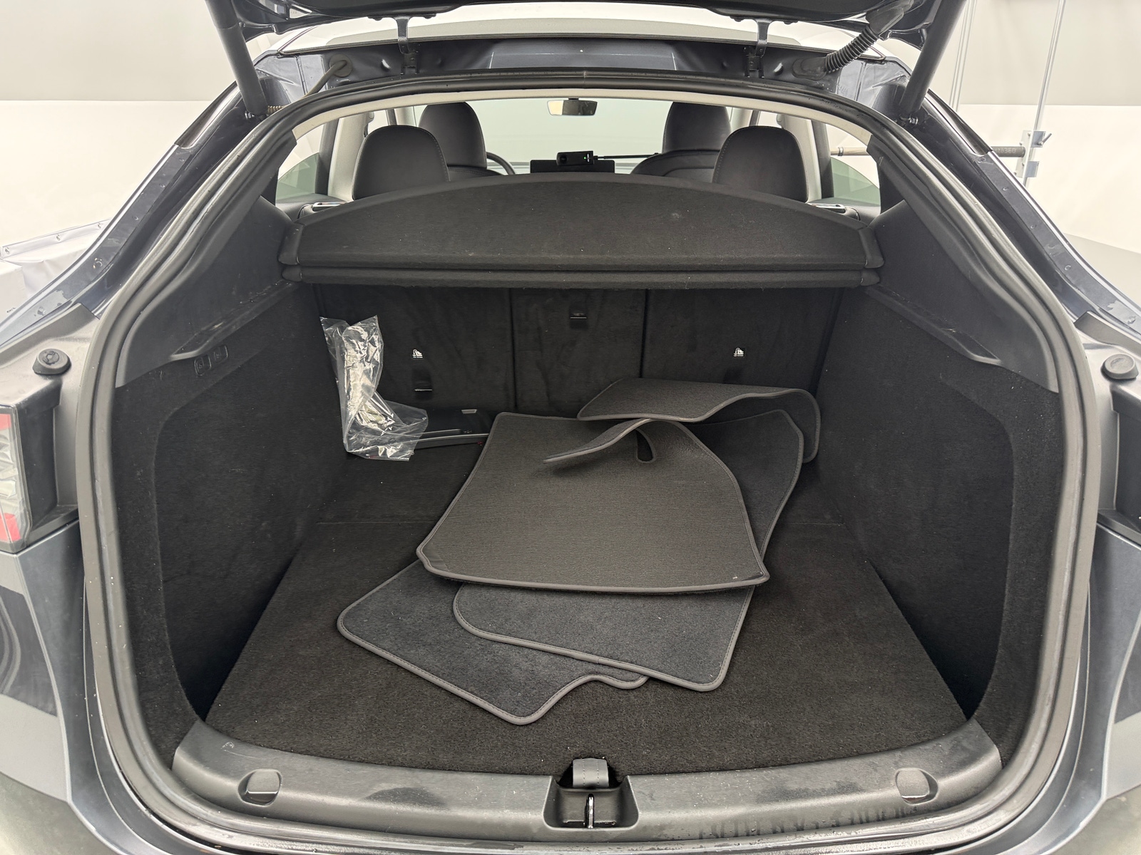 Thumbnail: 2023 Tesla Model Y - 6