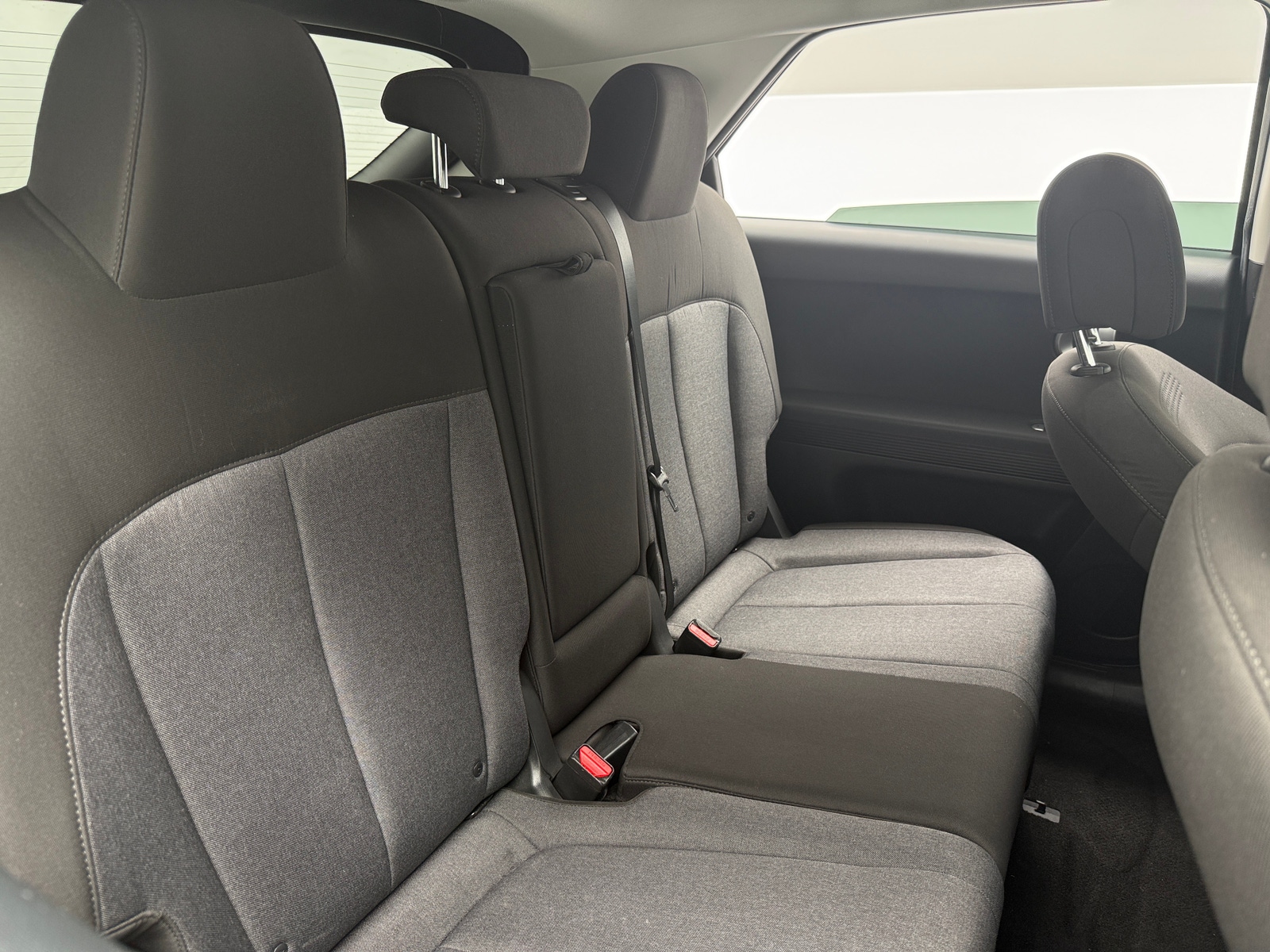 Thumbnail: 2022 Hyundai Ioniq 5 - 6