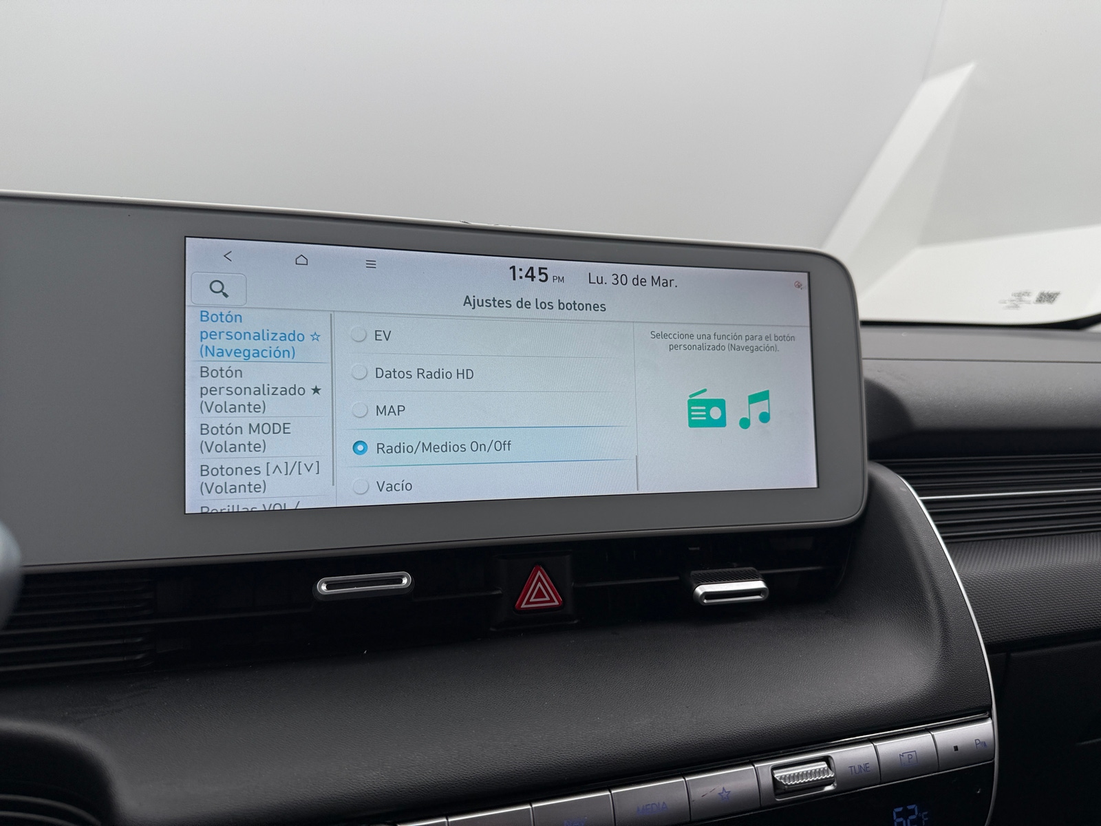 Thumbnail: 2022 Hyundai Ioniq 5 - 4