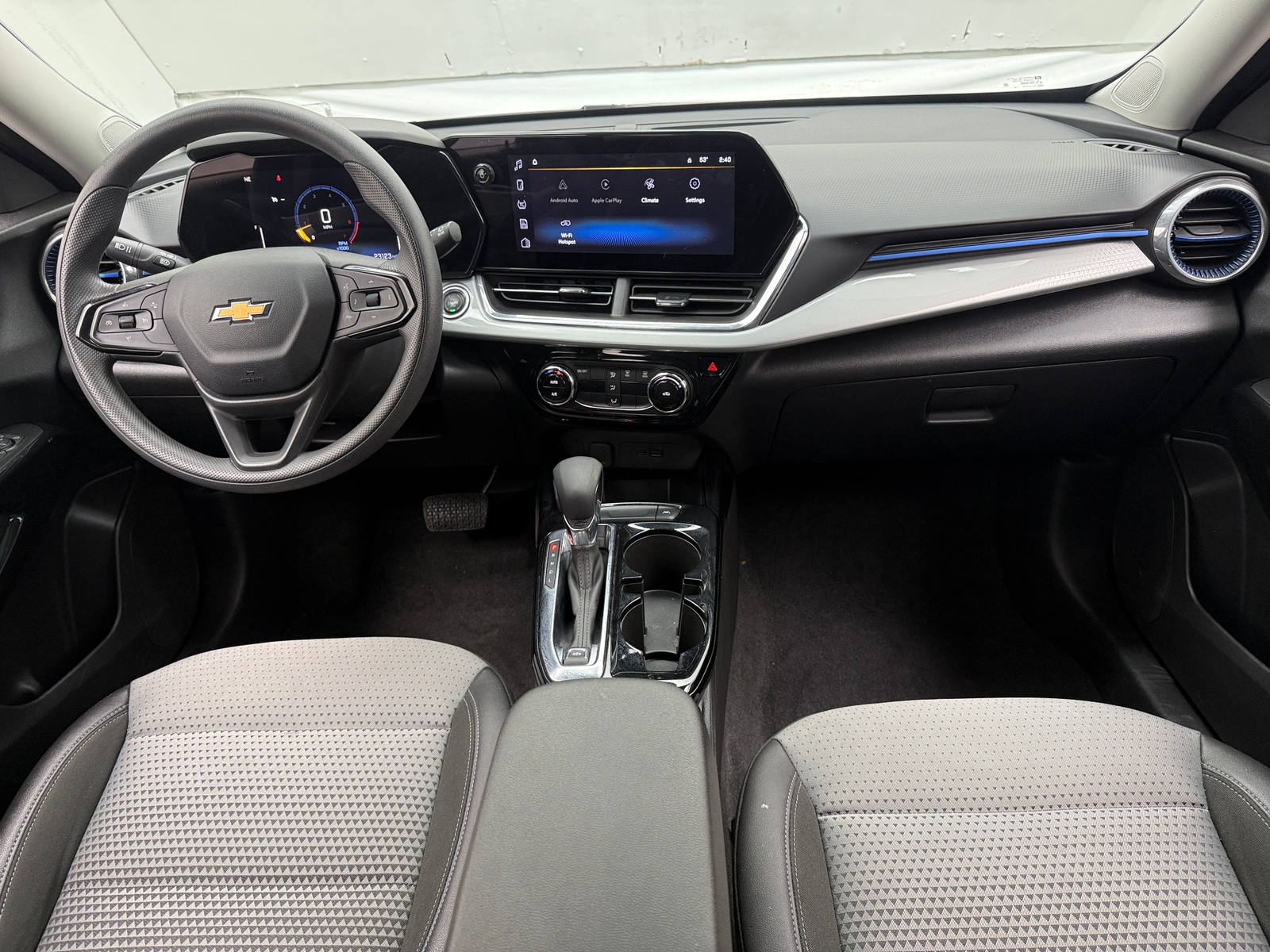 Thumbnail: 2025 Chevrolet Trax - 3