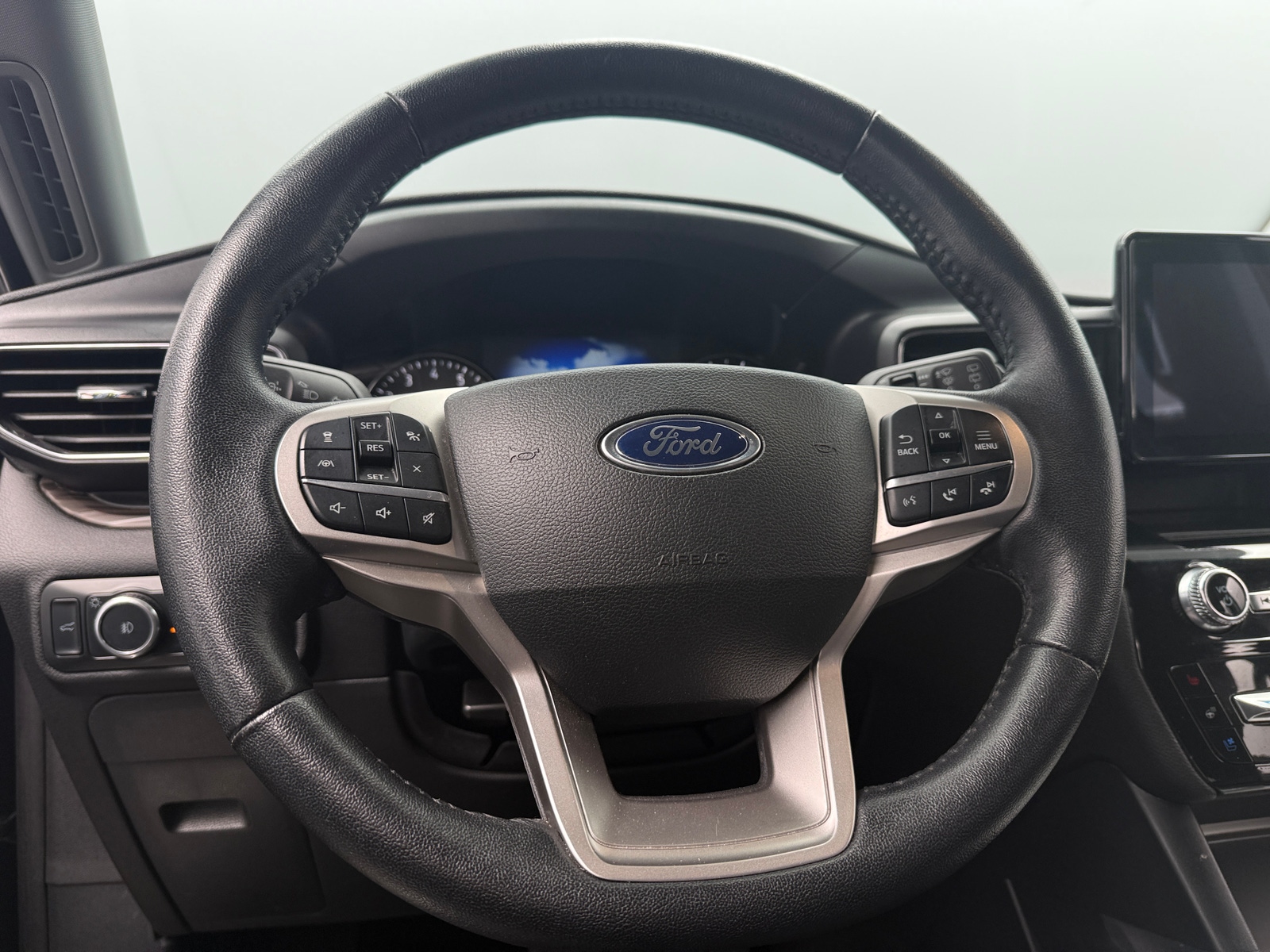 Thumbnail: 2024 Ford Explorer - 4