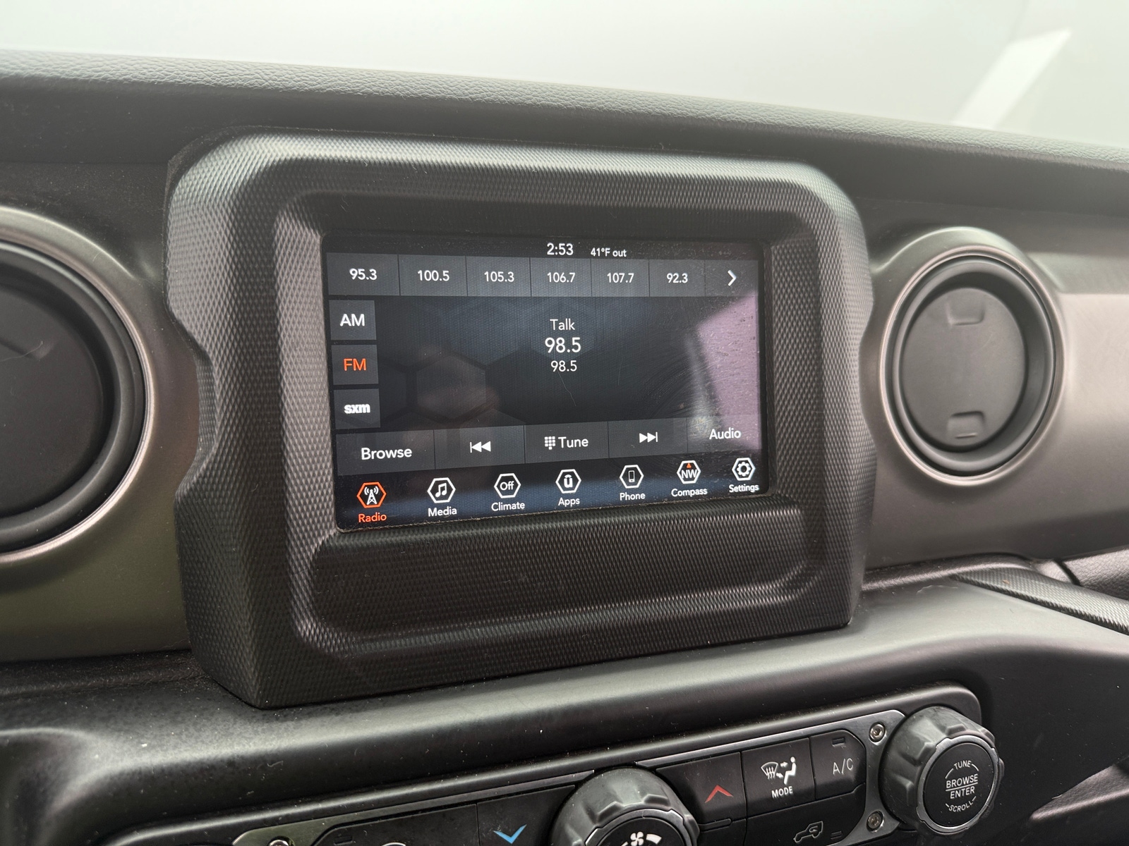 Thumbnail: 2022 Jeep Wrangler - 4