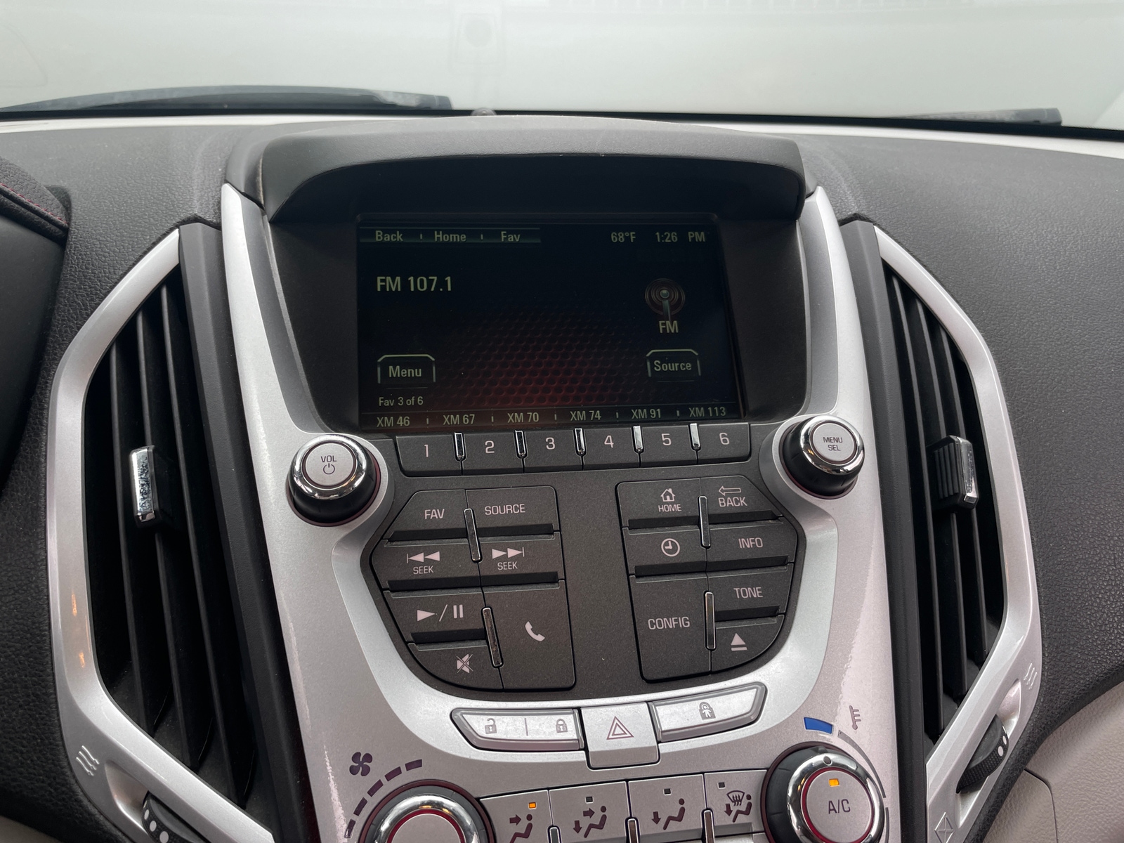 Thumbnail: 2015 GMC Terrain - 4