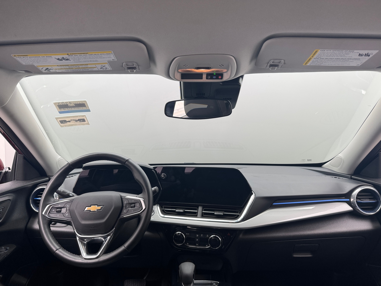 Thumbnail: 2025 Chevrolet Trax - 3