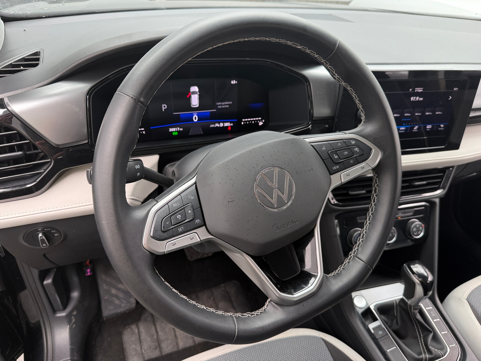 Thumbnail: 2025 Volkswagen Taos - 5