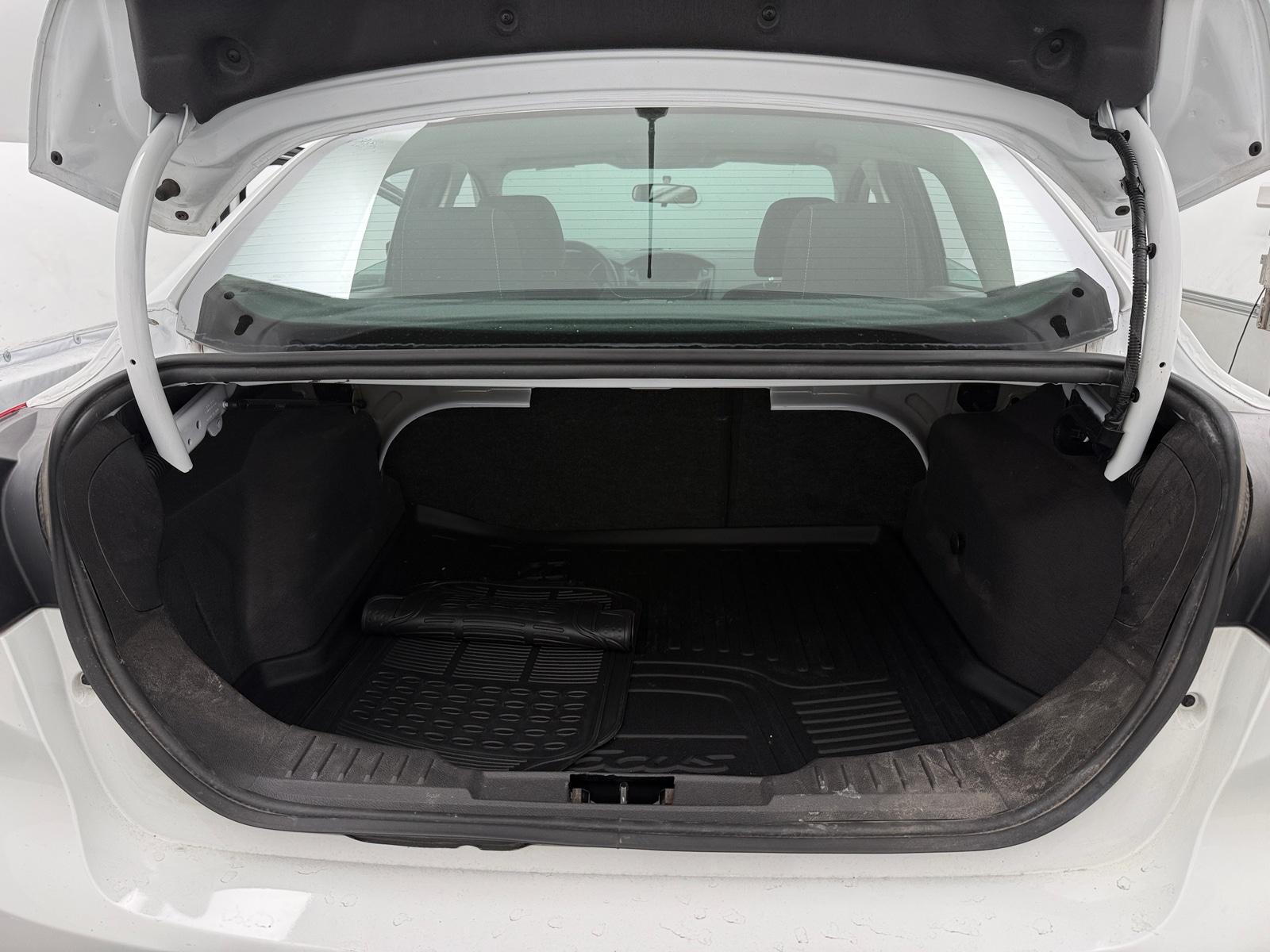 Thumbnail: 2016 Ford Focus - 7