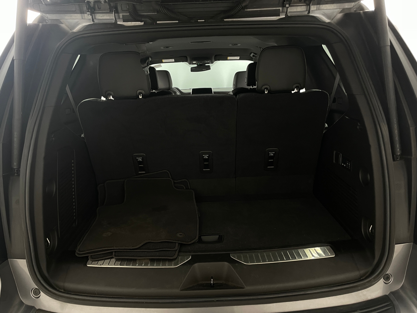 Thumbnail: 2021 Chevrolet Tahoe - 6