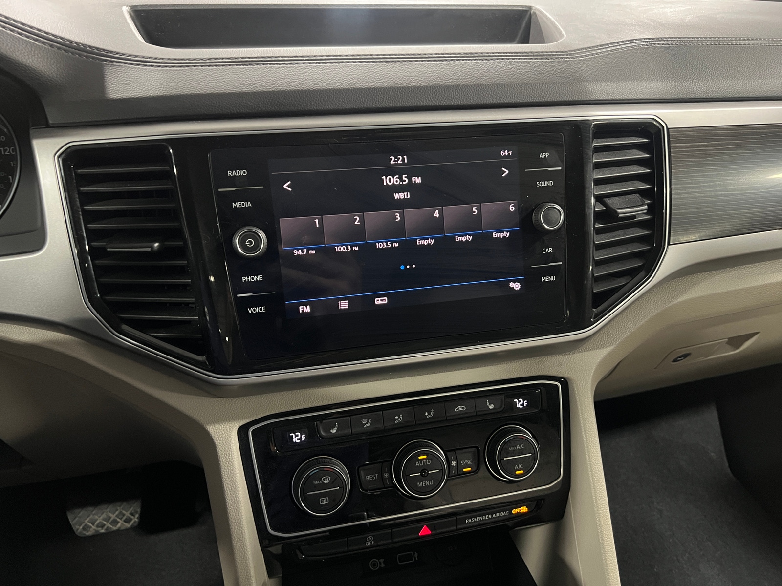 Thumbnail: 2018 Volkswagen Atlas - 3