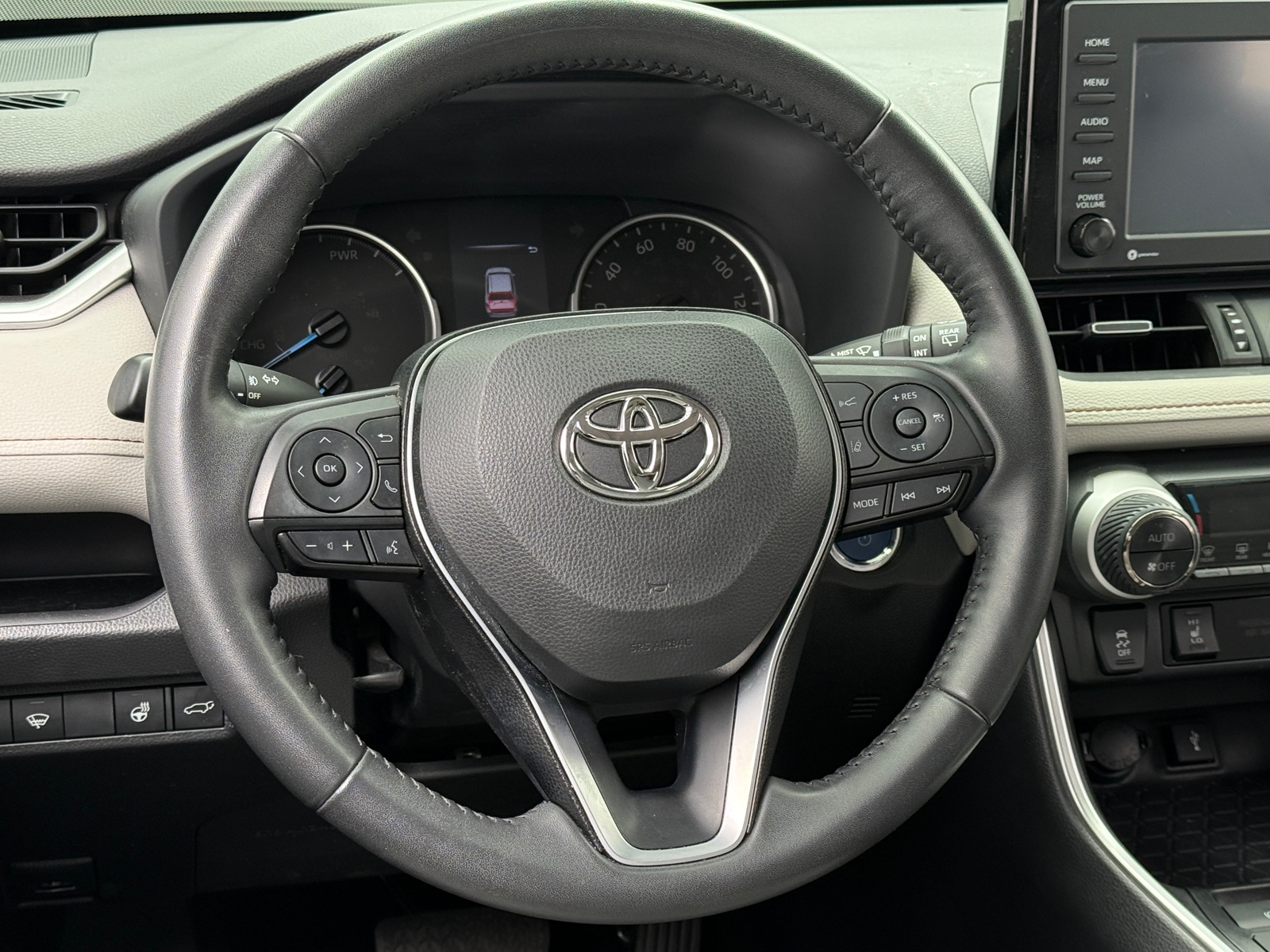 Thumbnail: 2022 Toyota RAV4 - 4