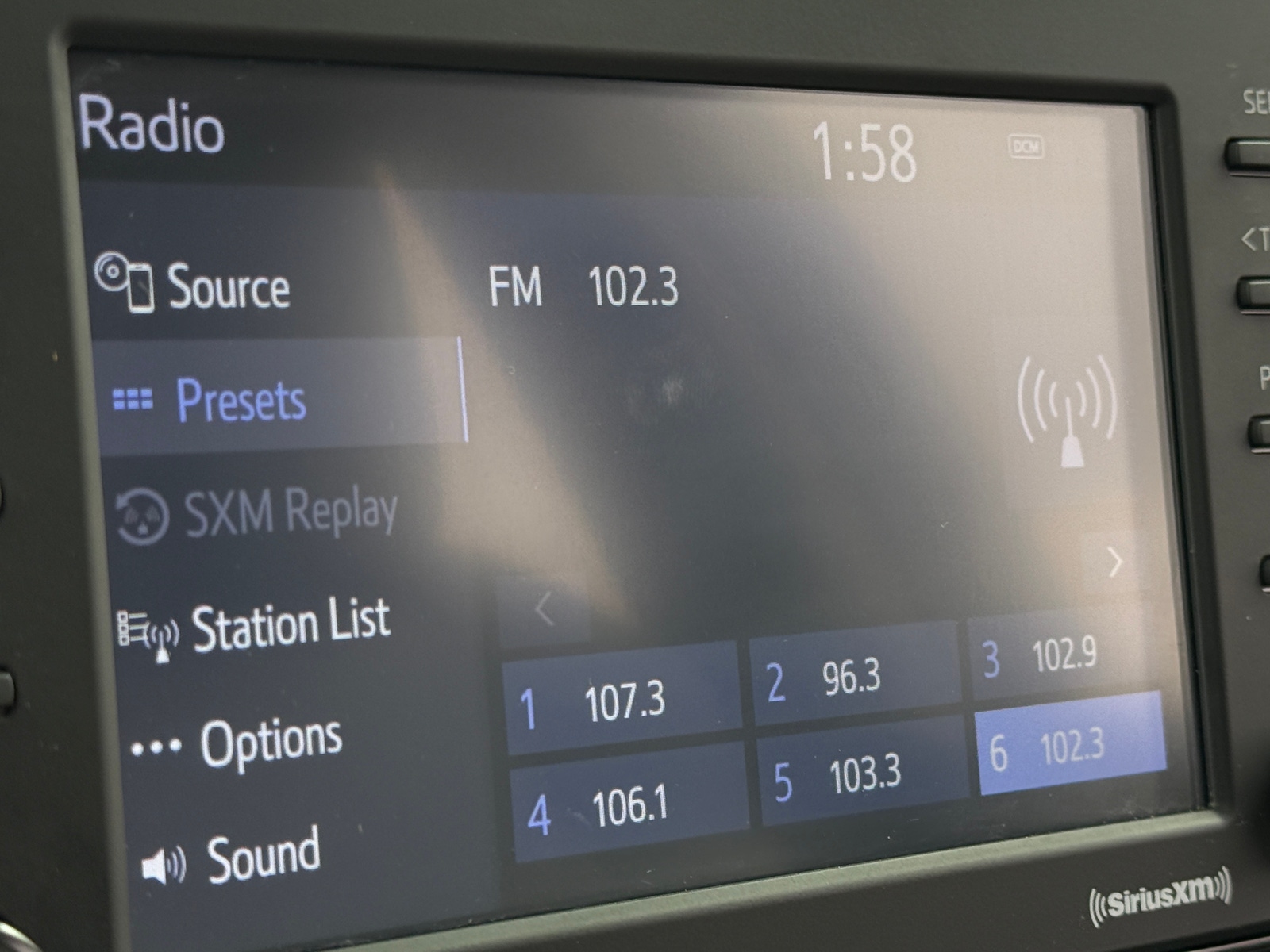 Thumbnail: 2022 Toyota RAV4 - 3