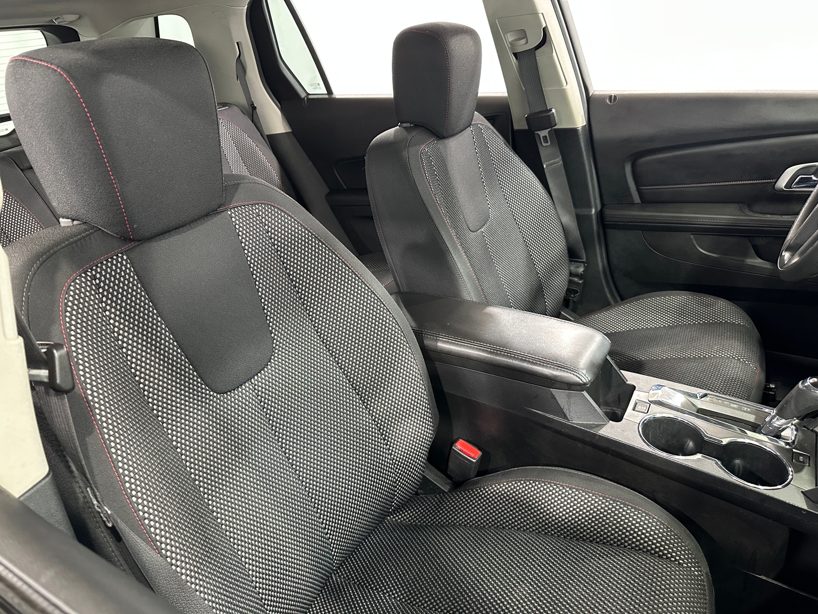 Thumbnail: 2017 GMC Terrain - 2