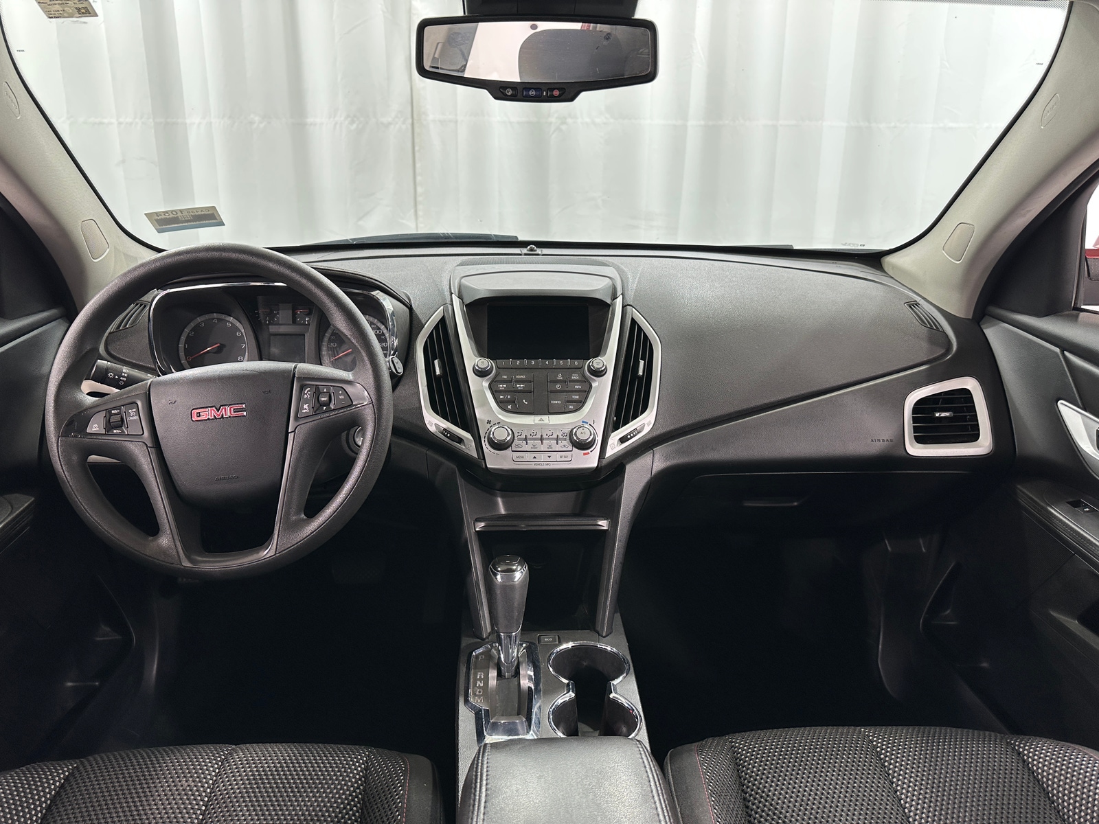 Thumbnail: 2017 GMC Terrain - 3