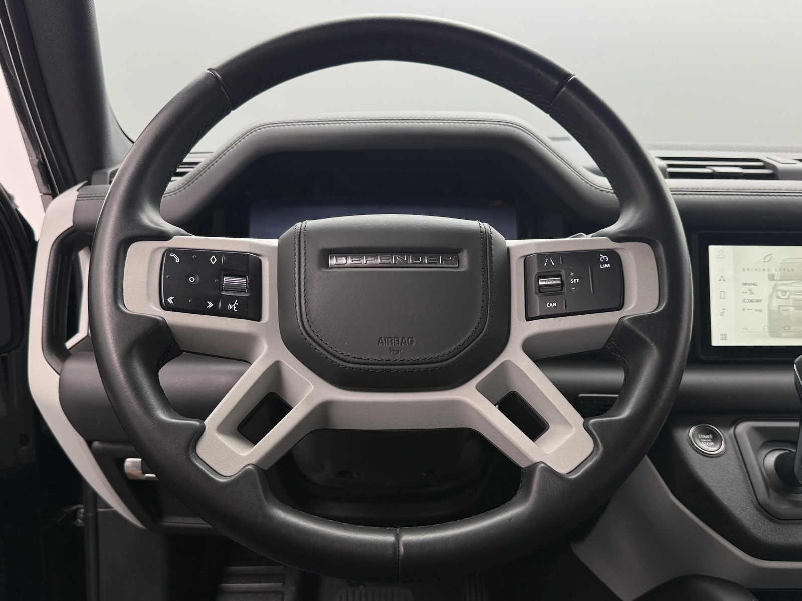 Thumbnail: 2023 Land Rover Defender - 4