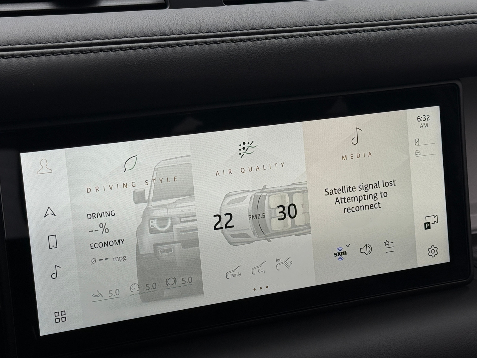 Thumbnail: 2023 Land Rover Defender - 3