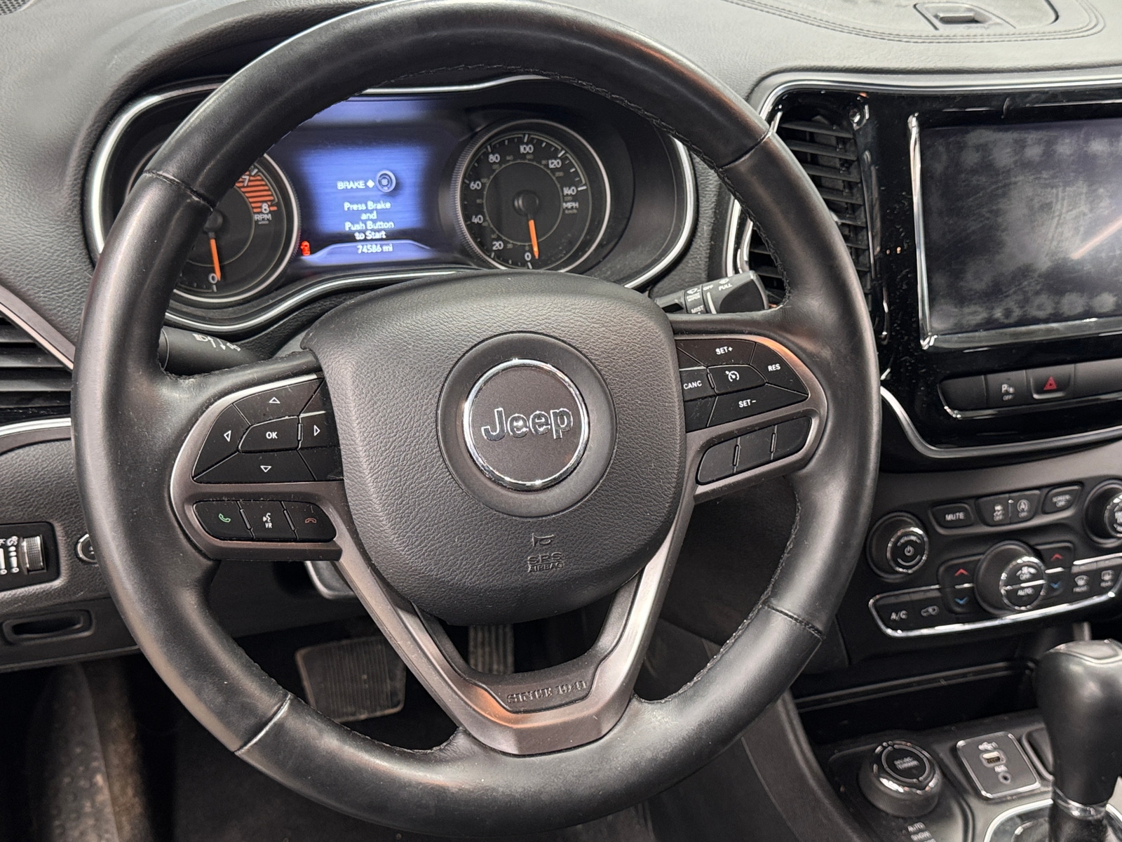 Thumbnail: 2019 Jeep Cherokee - 4