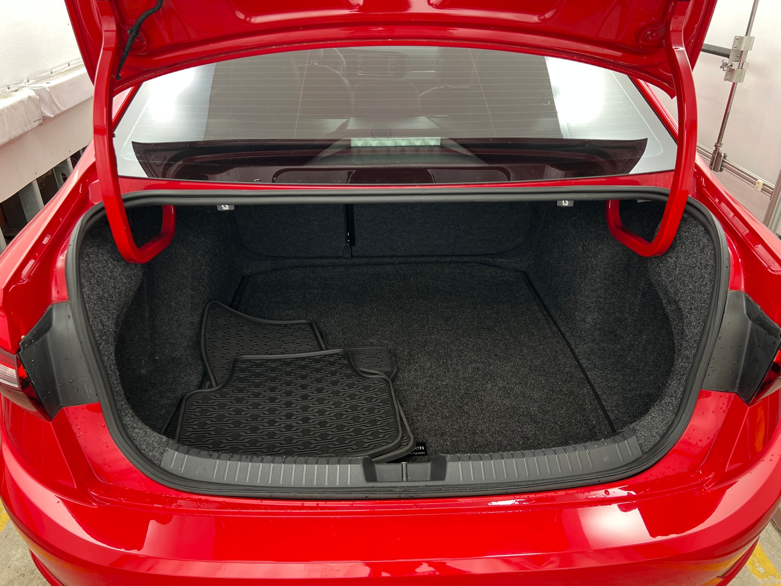 Thumbnail: 2021 Volkswagen Jetta - 6