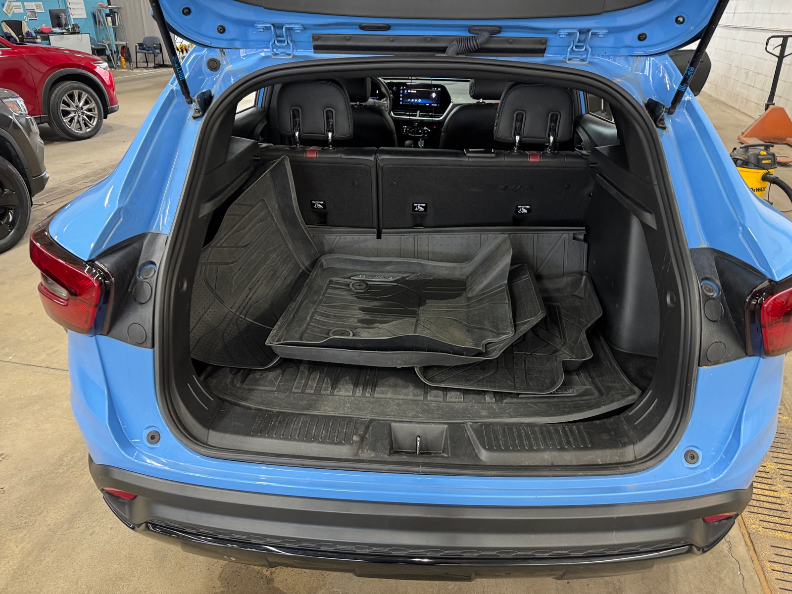 Thumbnail: 2024 Chevrolet Trax - 6