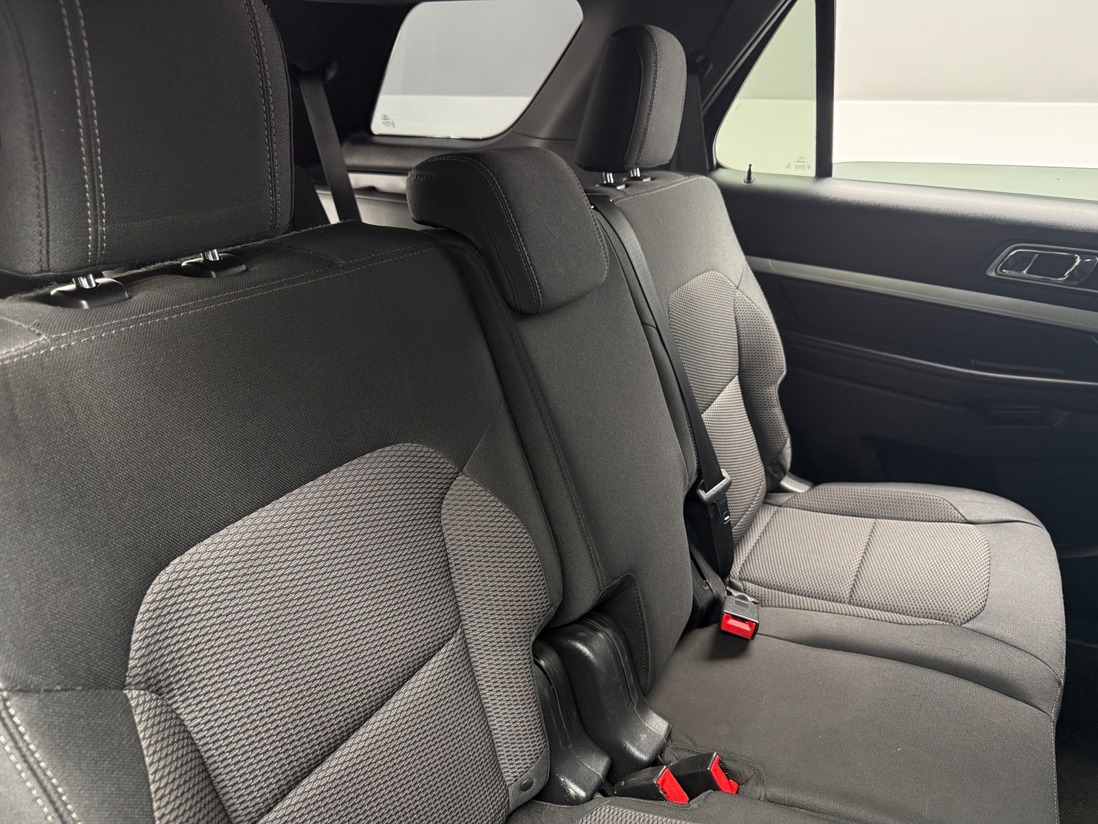 Thumbnail: 2016 Ford Explorer - 6