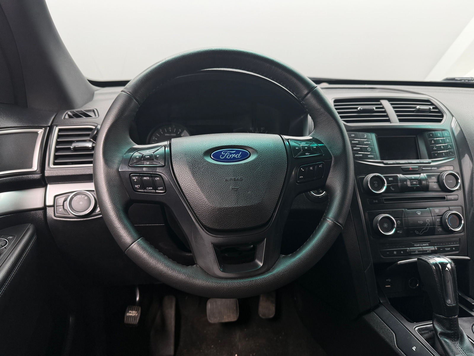 Thumbnail: 2016 Ford Explorer - 5