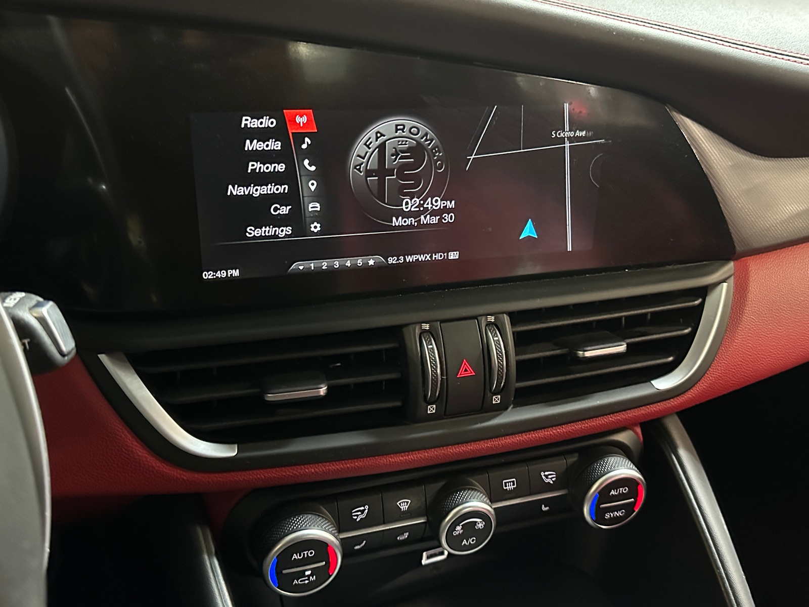 Thumbnail: 2018 Alfa Romeo Giulia - 3