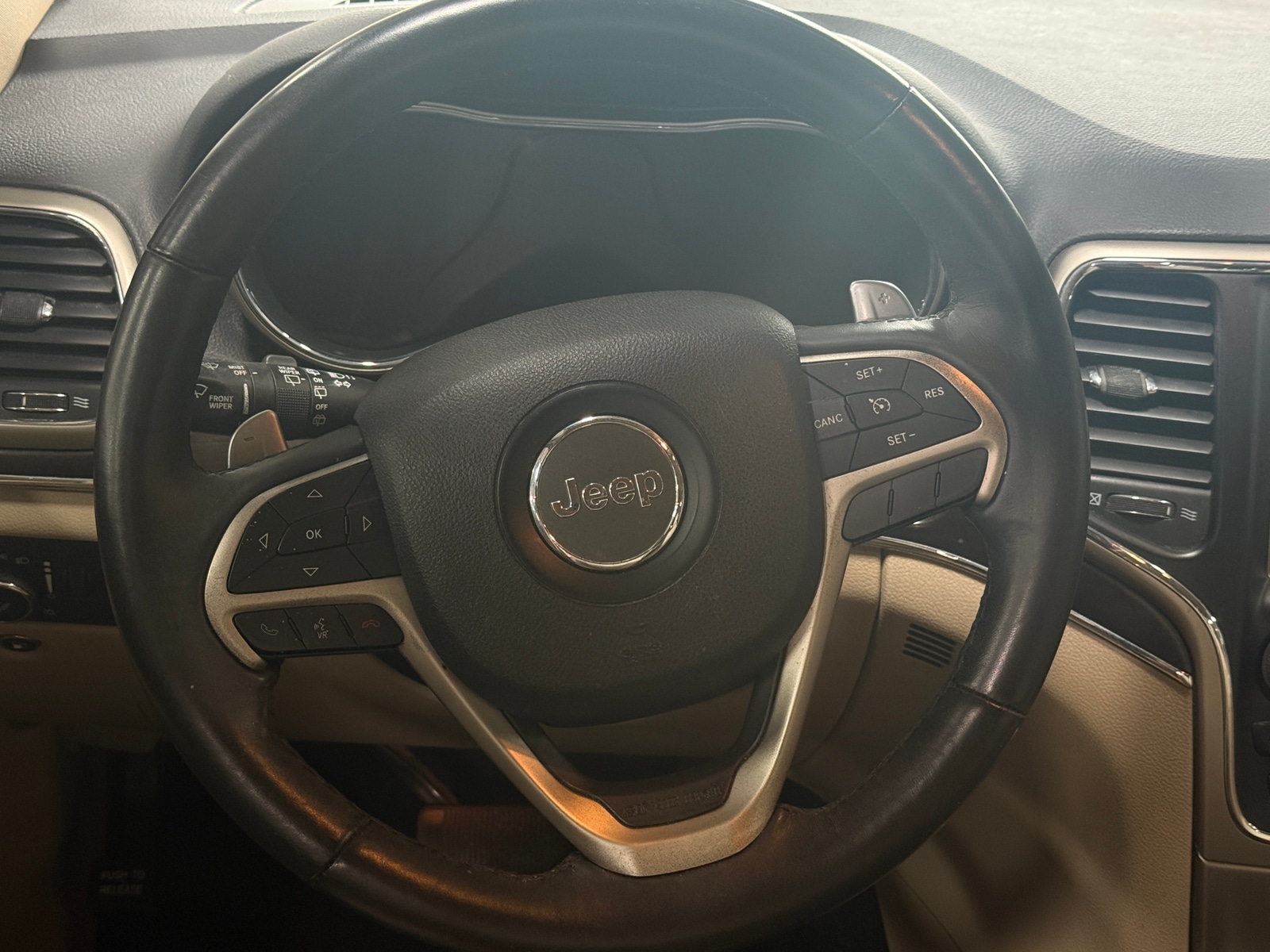 Thumbnail: 2017 Jeep Grand Cherokee - 4