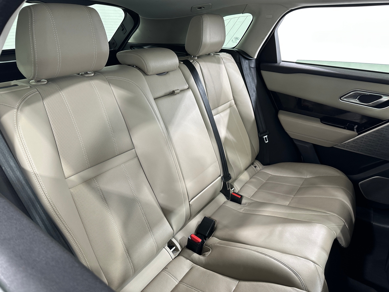 Thumbnail: 2018 Land Rover Range Rover Velar - 5