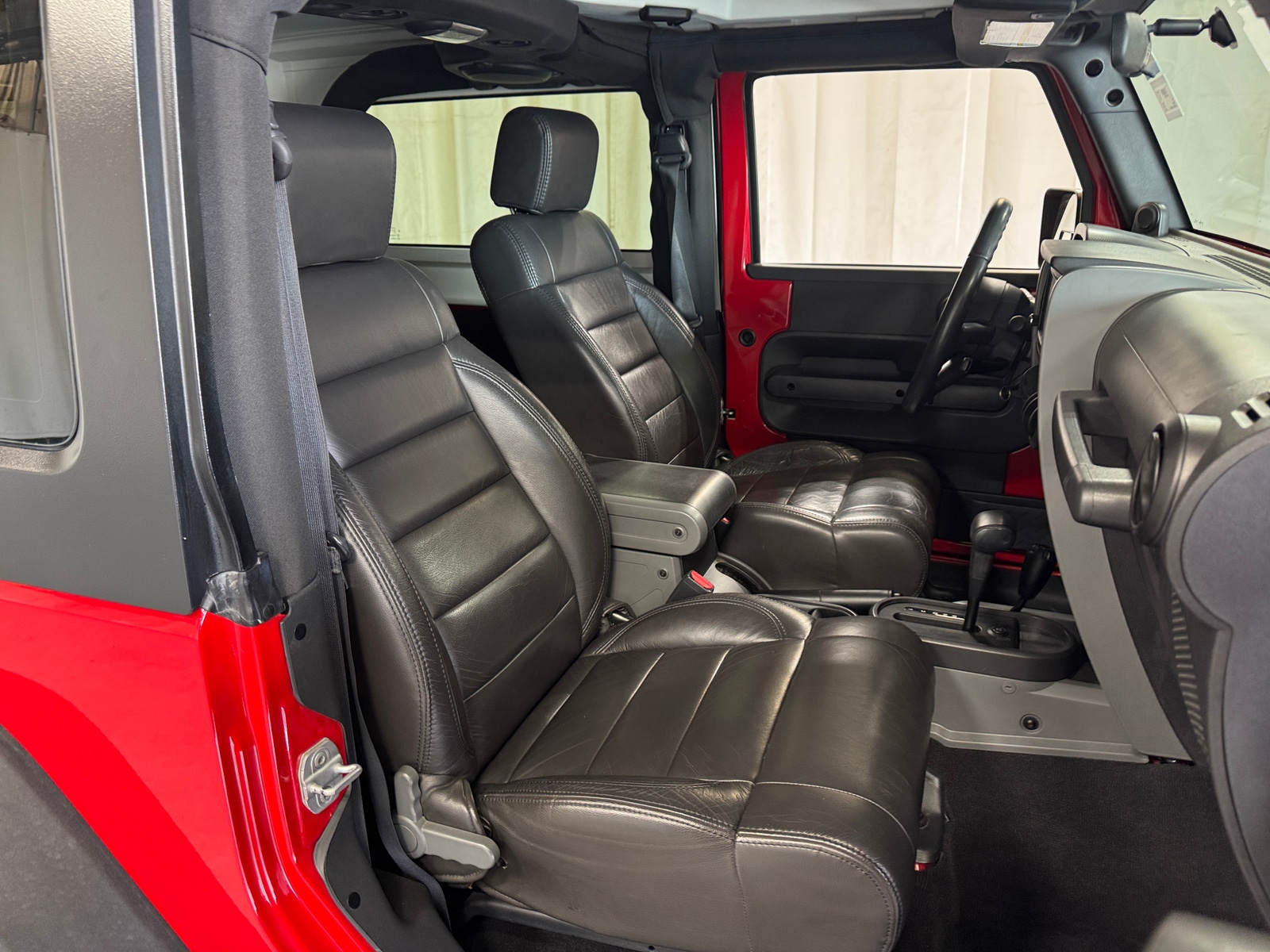 Thumbnail: 2010 Jeep Wrangler - 2