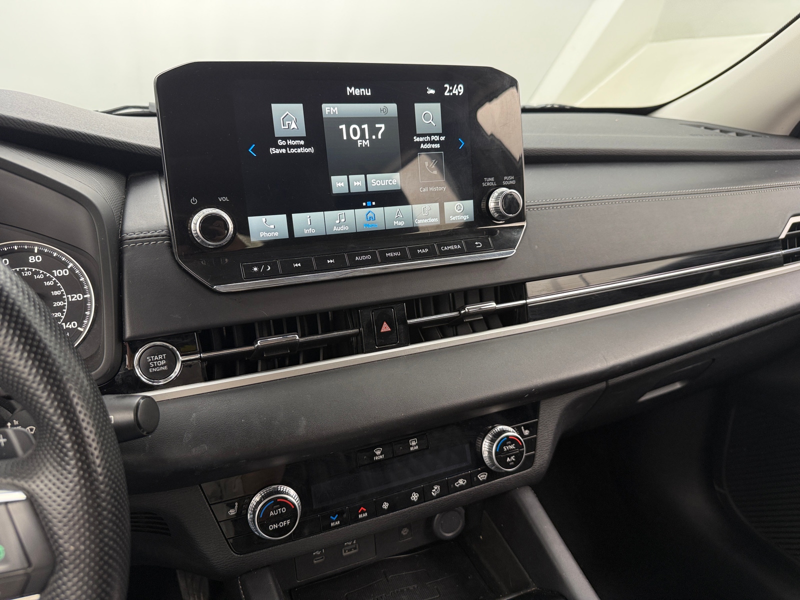 Thumbnail: 2022 Mitsubishi Outlander - 3