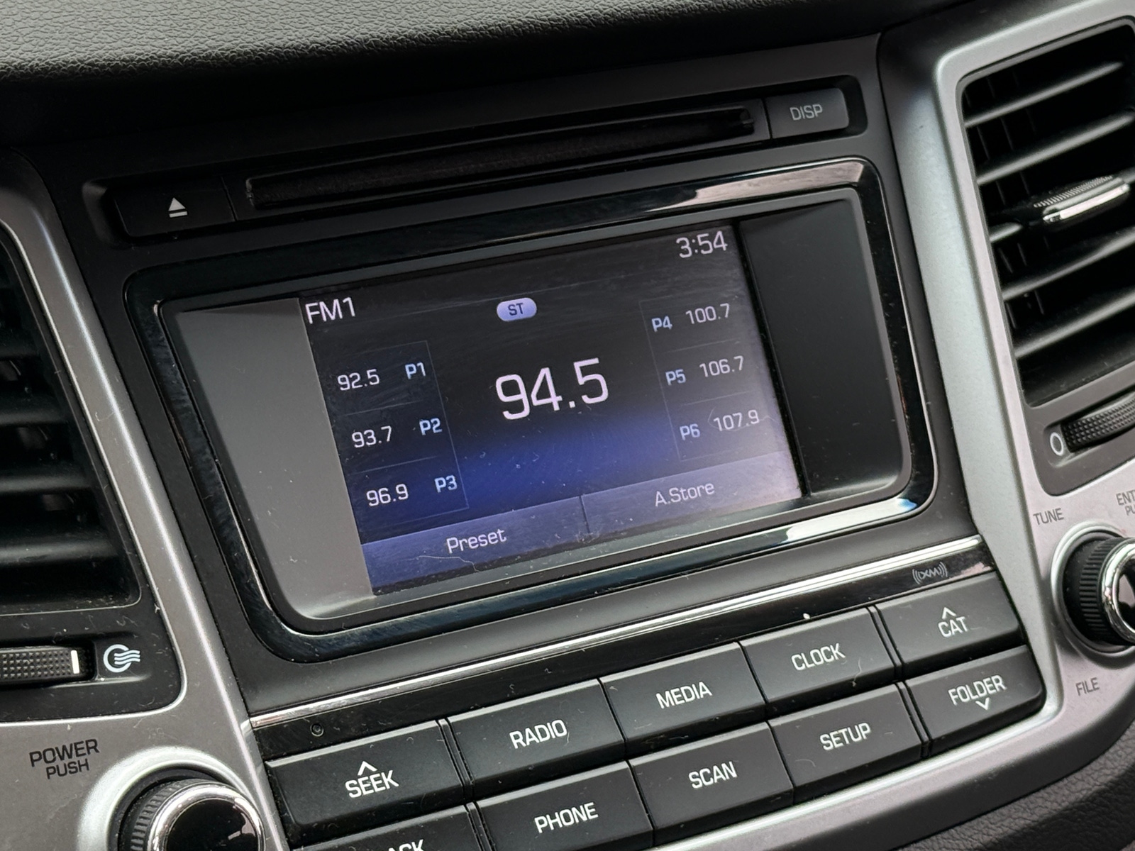 Thumbnail: 2017 Hyundai Tucson - 4