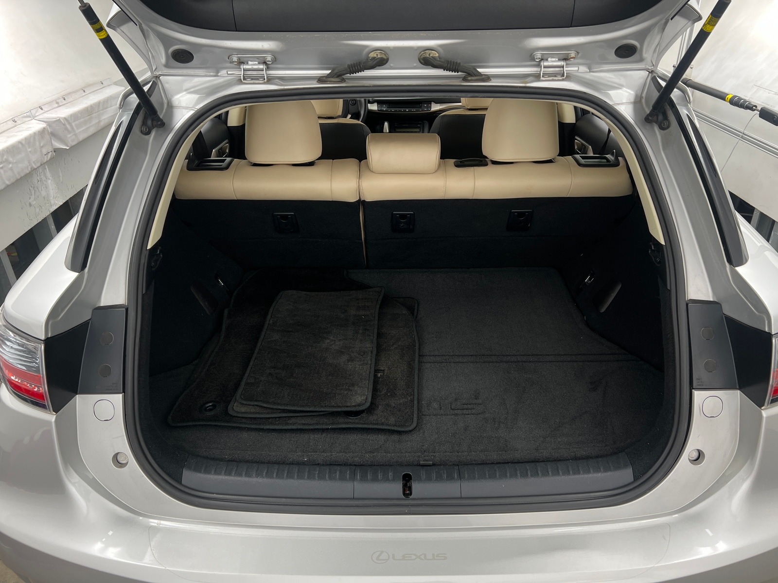 Thumbnail: 2014 Lexus CT - 6