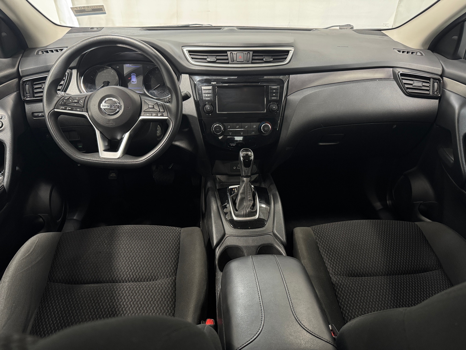 Thumbnail: 2021 Nissan Rogue Sport - 3