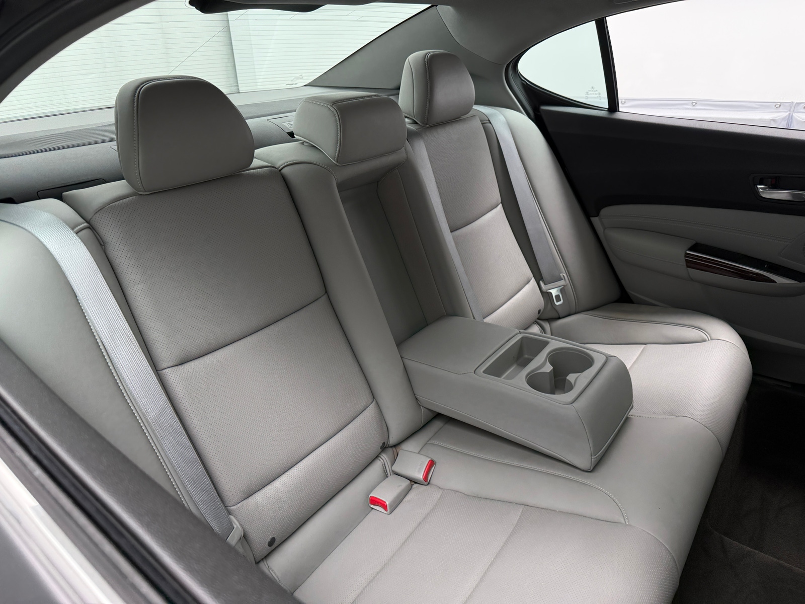 Thumbnail: 2017 Acura TLX - 5