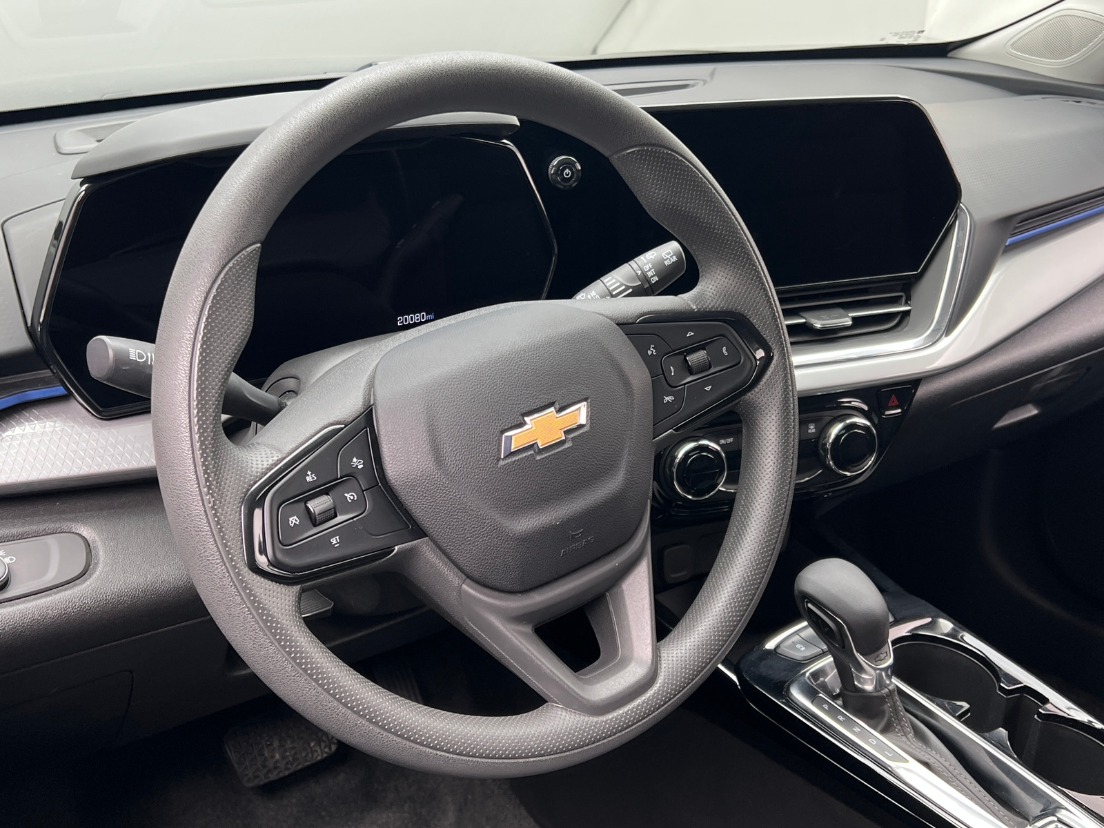 Thumbnail: 2025 Chevrolet Trax - 5