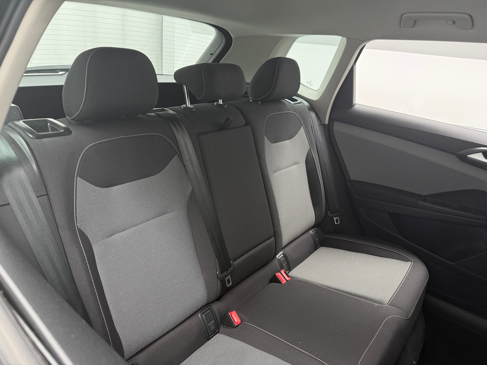 Thumbnail: 2022 Volkswagen Taos - 6