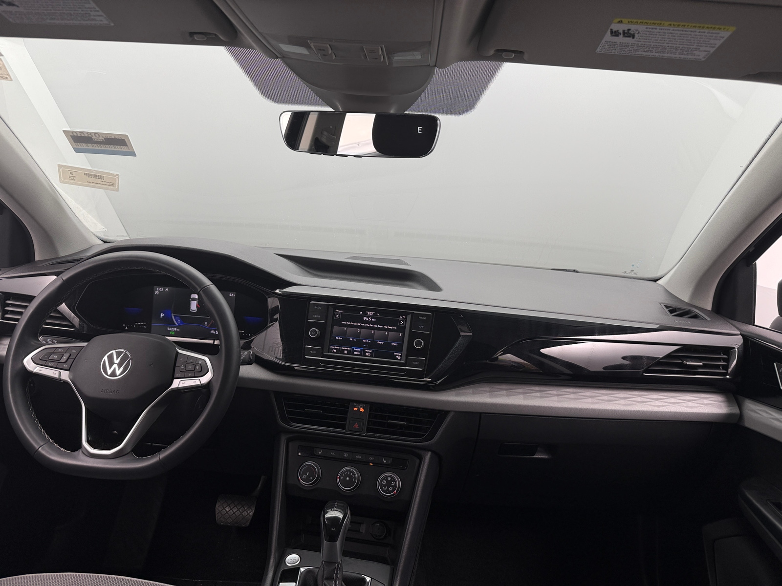 Thumbnail: 2022 Volkswagen Taos - 3