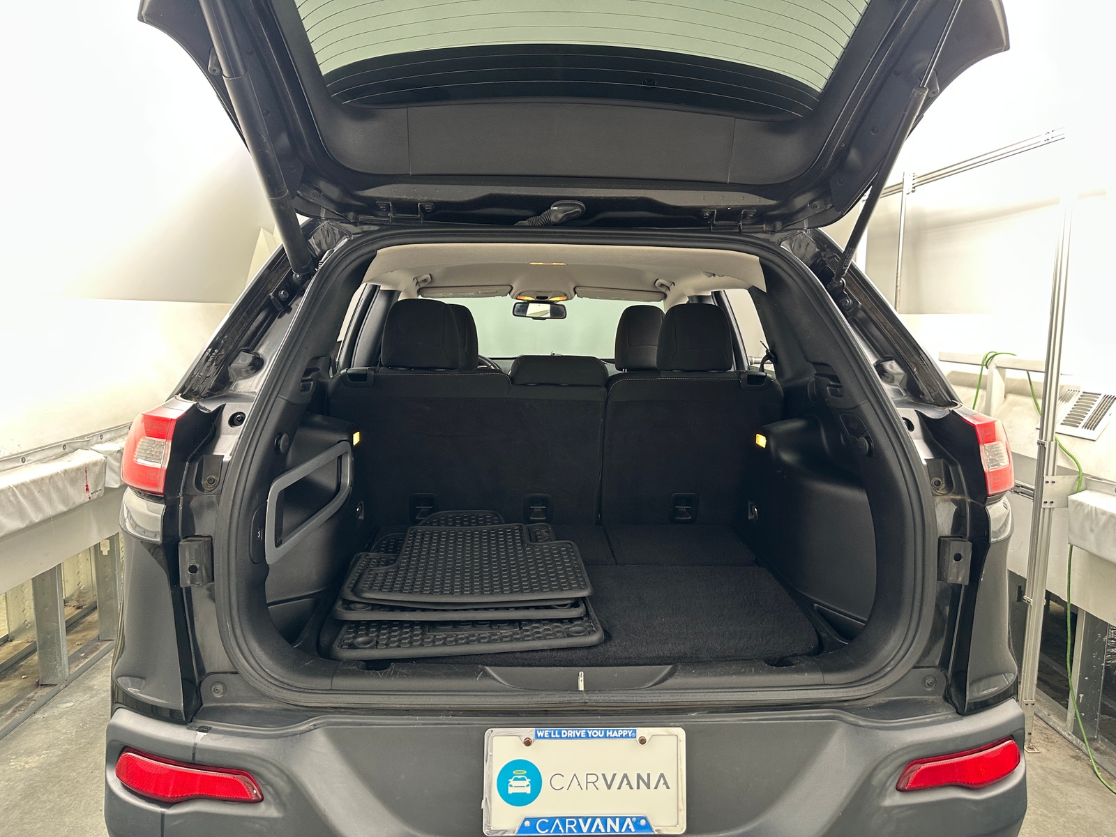 Thumbnail: 2016 Jeep Cherokee - 7