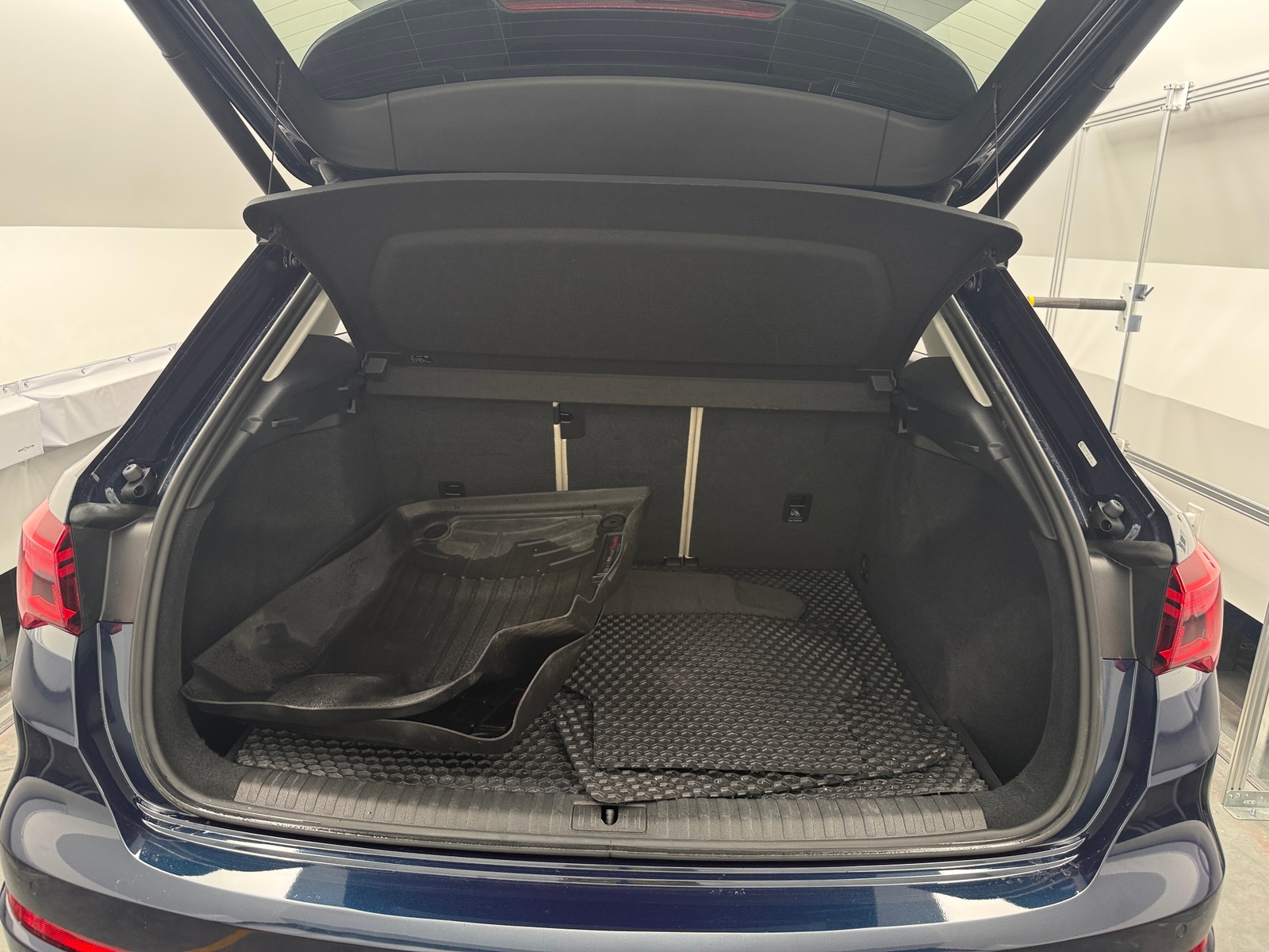 Thumbnail: 2019 Audi Q3 - 6