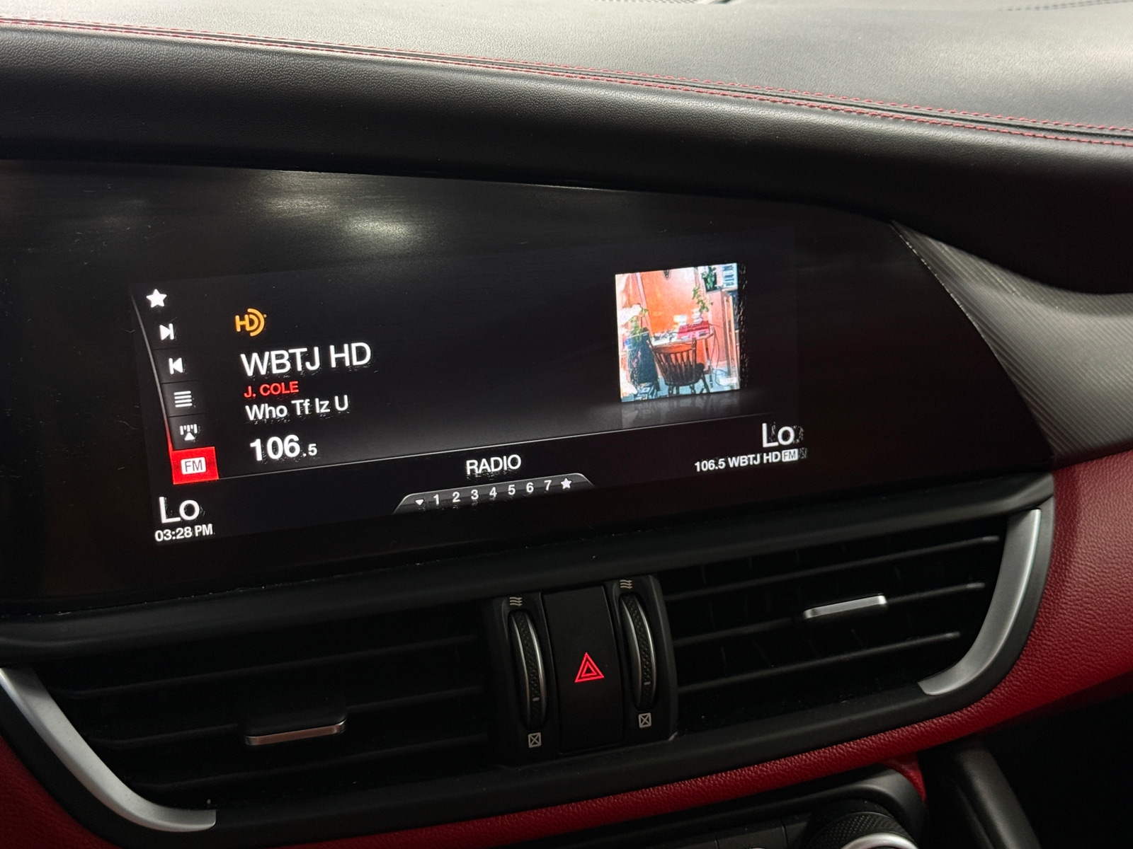 Thumbnail: 2018 Alfa Romeo Giulia - 3