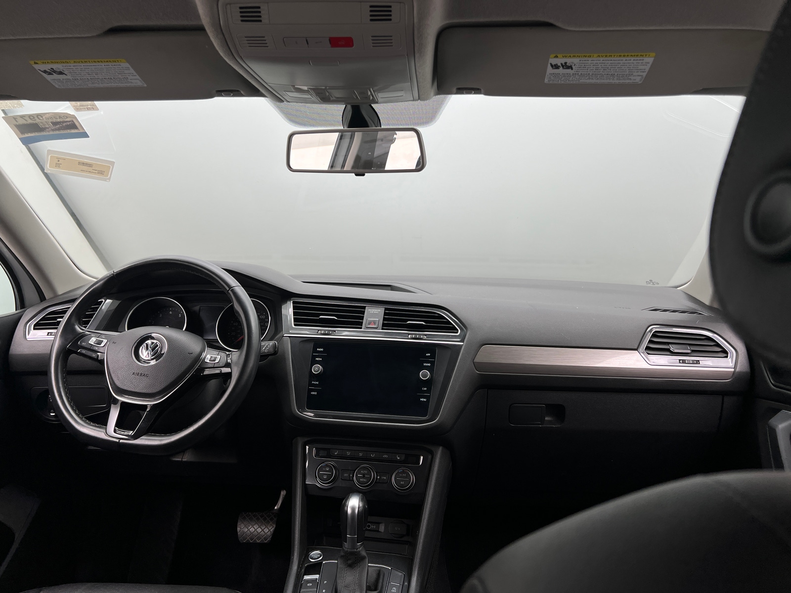 Thumbnail: 2018 Volkswagen Tiguan - 2