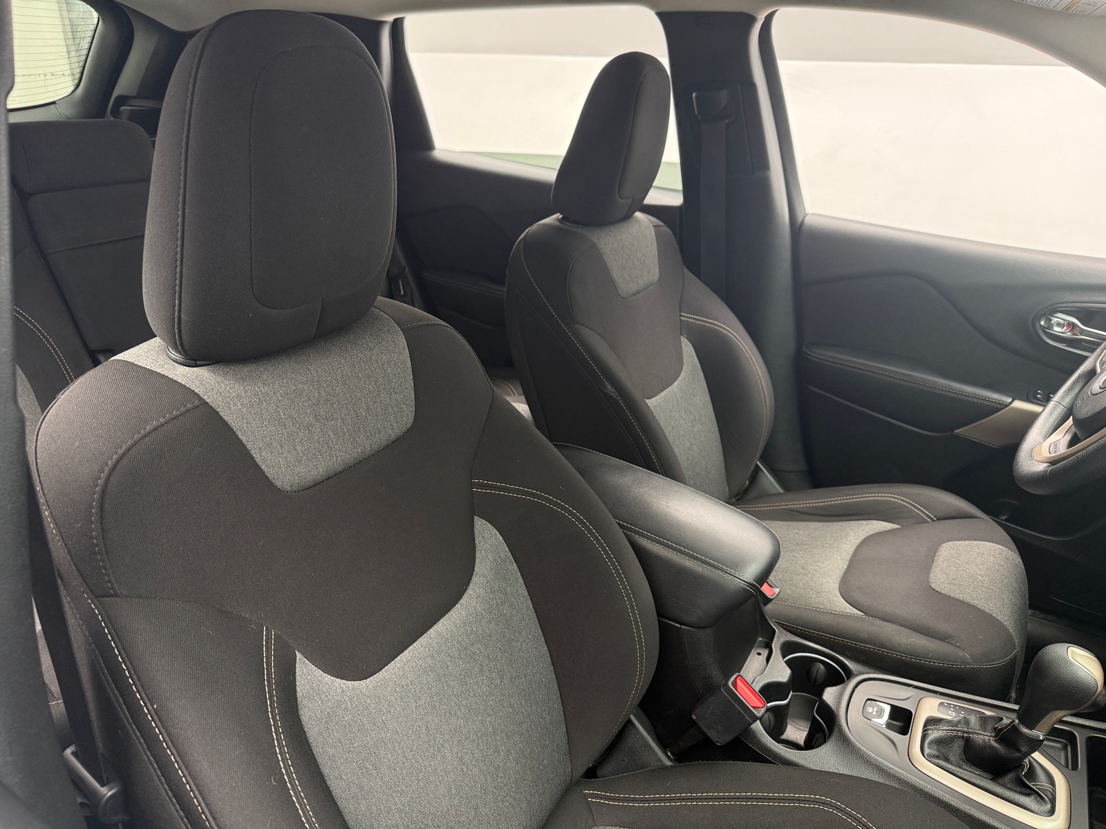 Thumbnail: 2018 Jeep Cherokee - 2