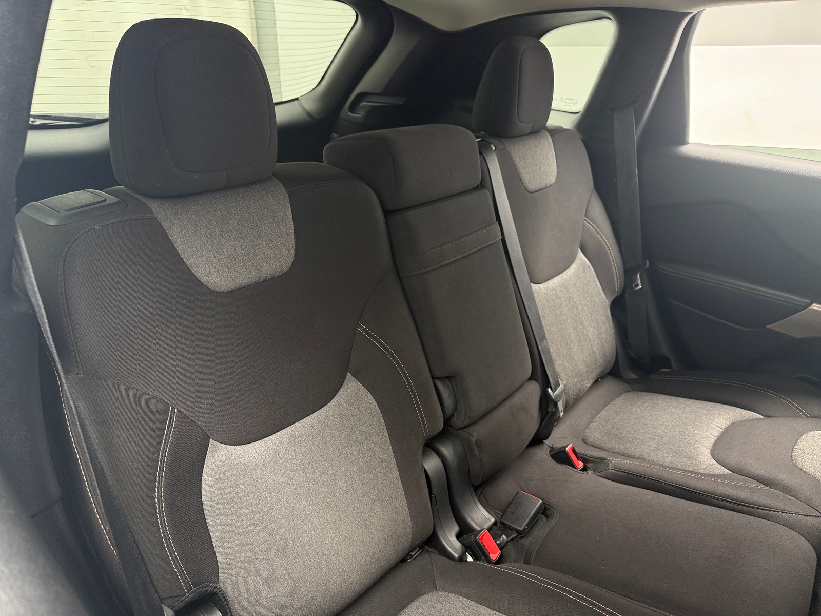 Thumbnail: 2018 Jeep Cherokee - 6