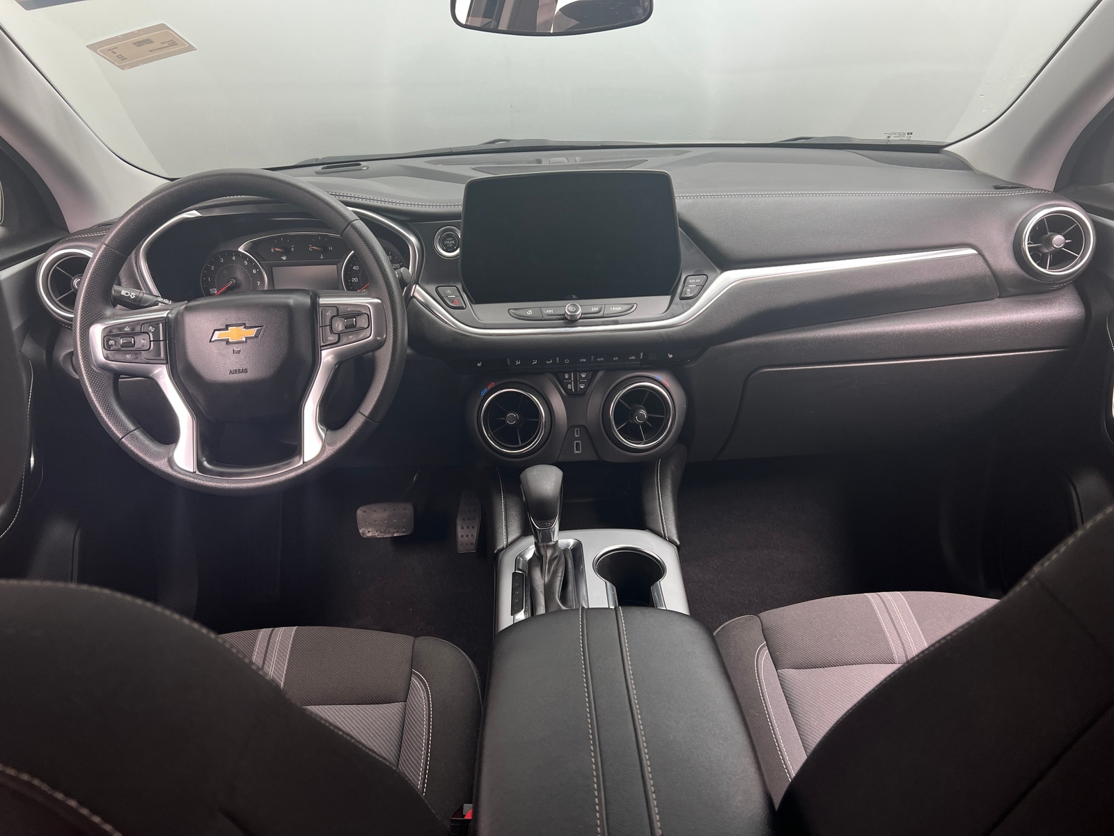 Thumbnail: 2025 Chevrolet Blazer - 3