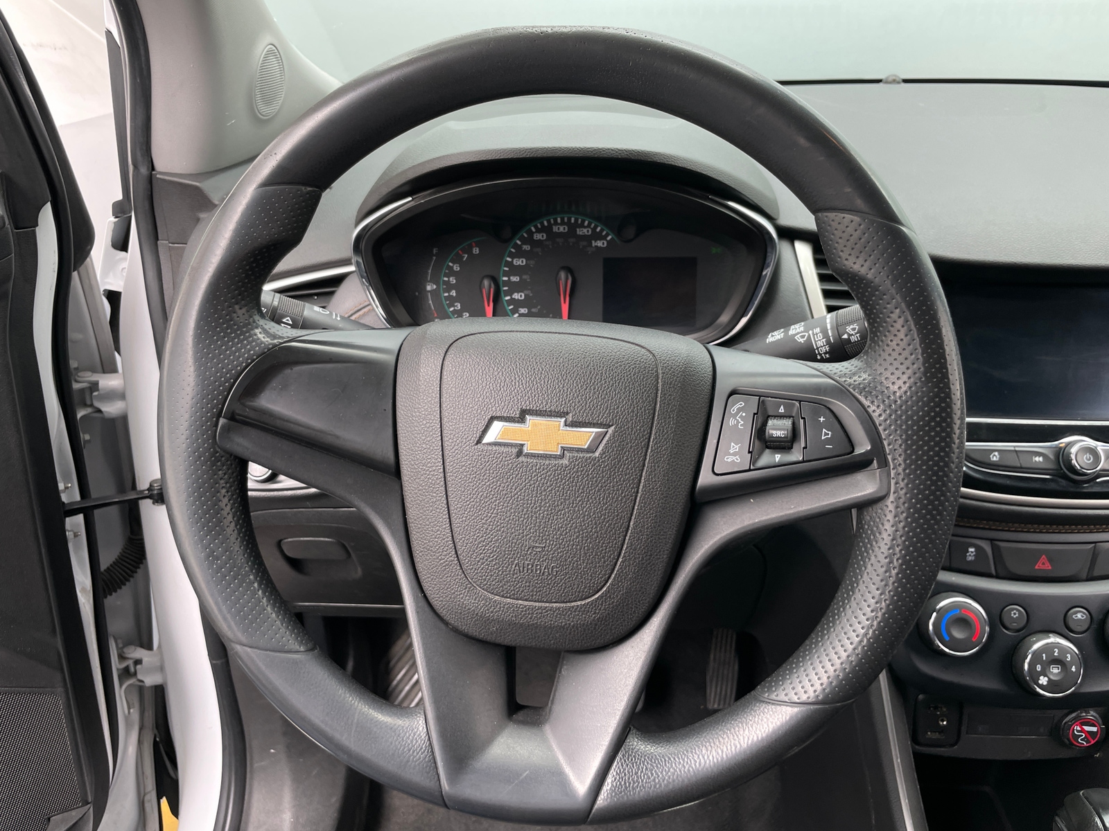 Thumbnail: 2020 Chevrolet Trax - 5