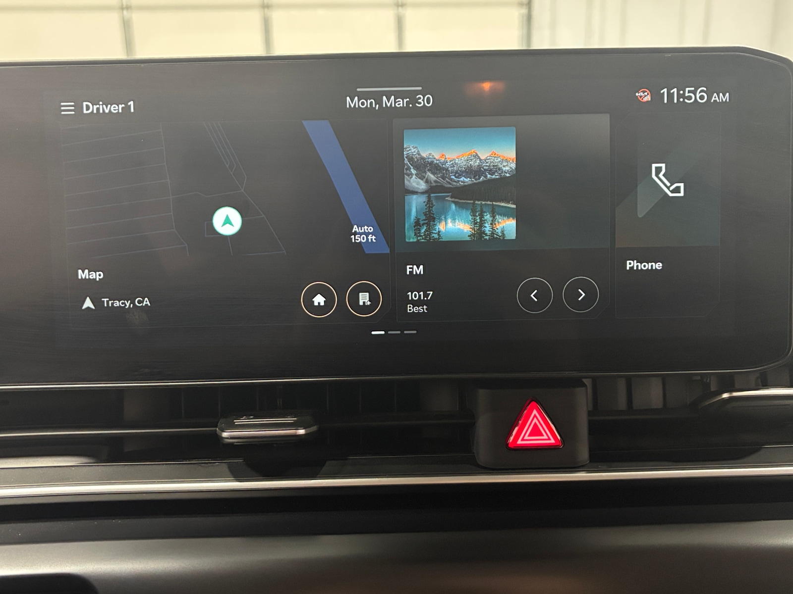 Thumbnail: 2025 Kia Carnival - 3